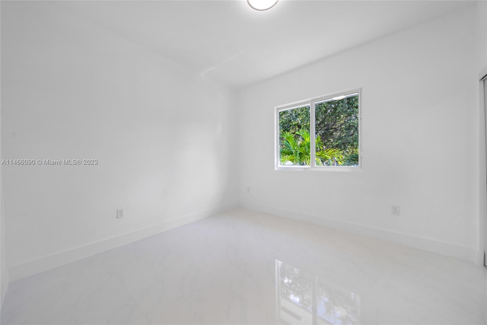 15640 NW 39th Ct Unit: 15640