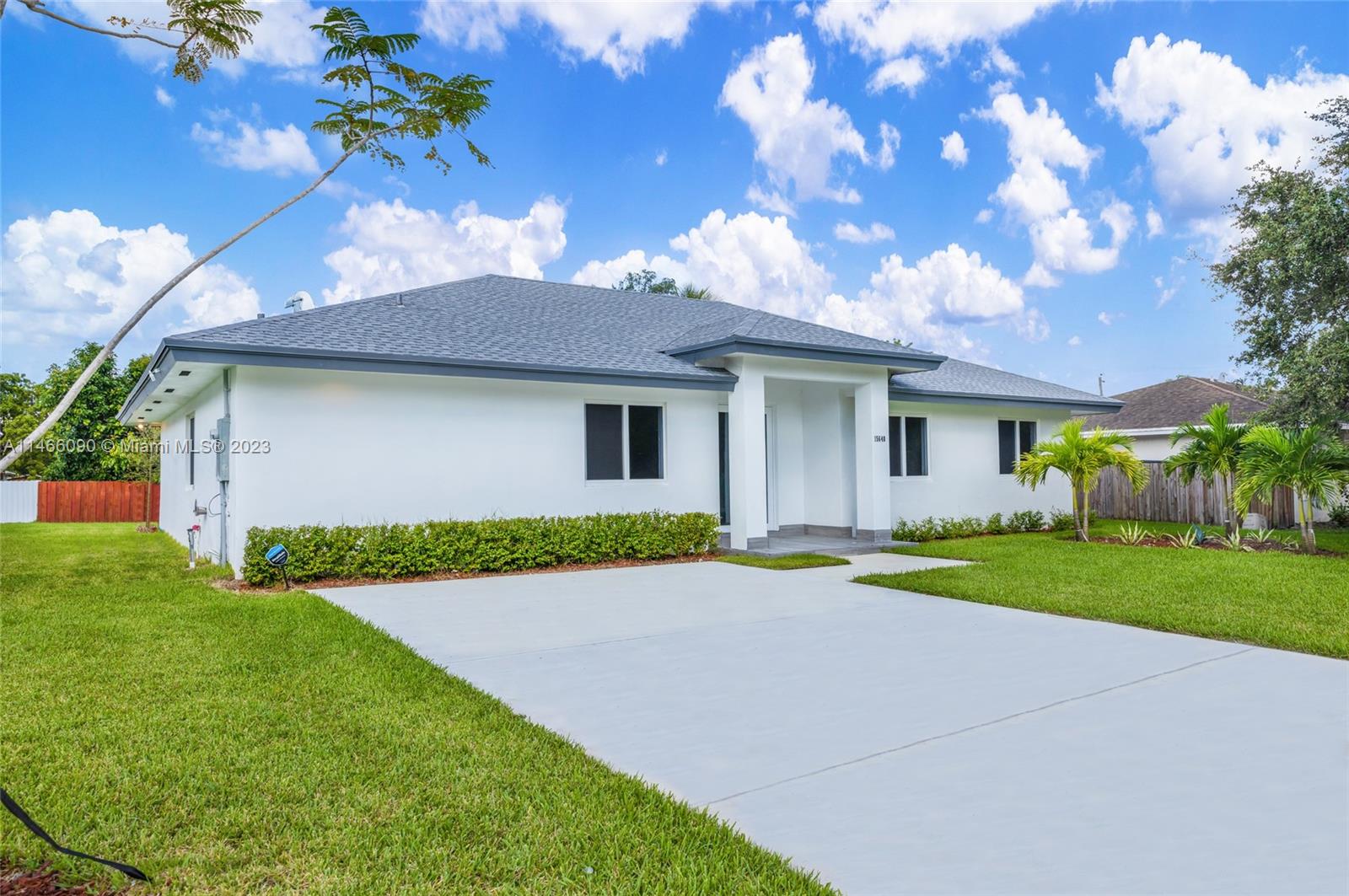15640 NW 39th Ct Unit: 15640