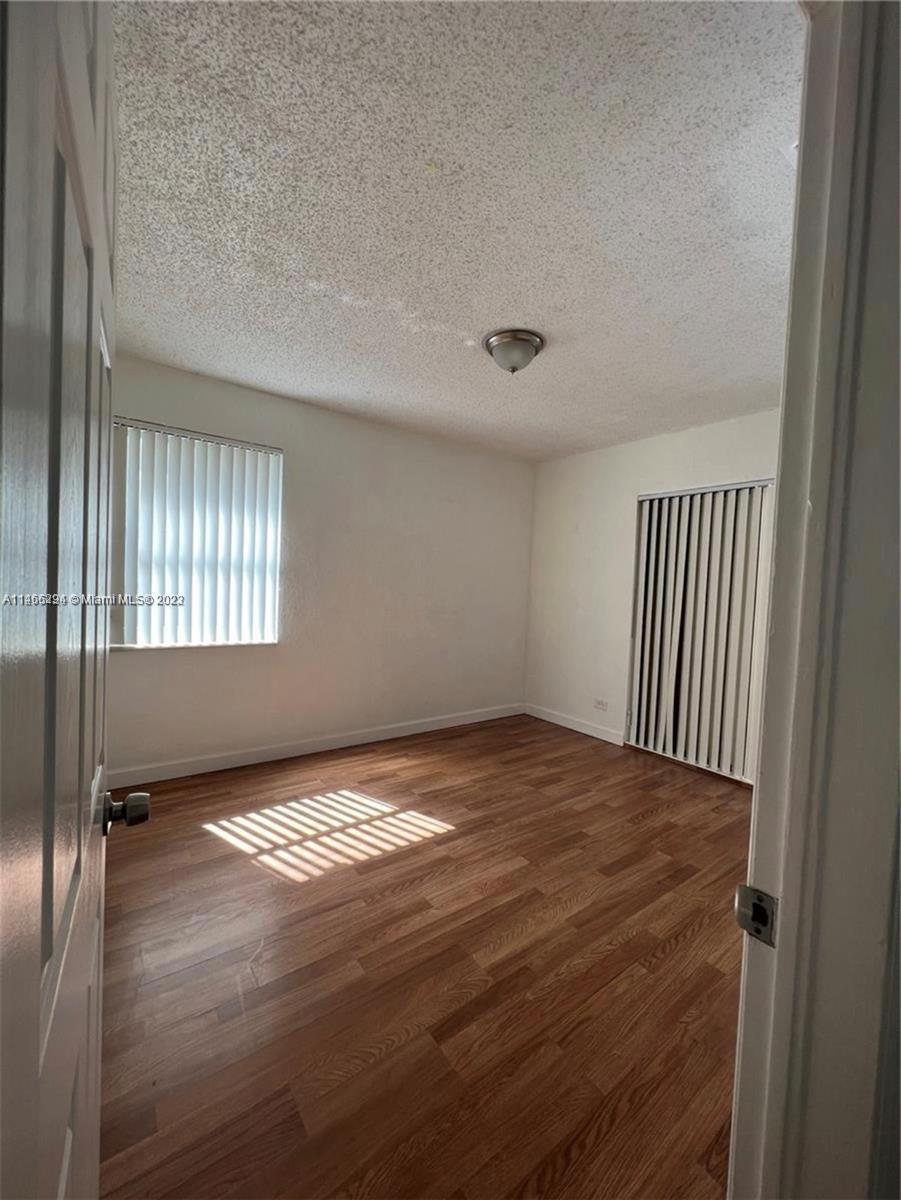 120 SW 51st Ave