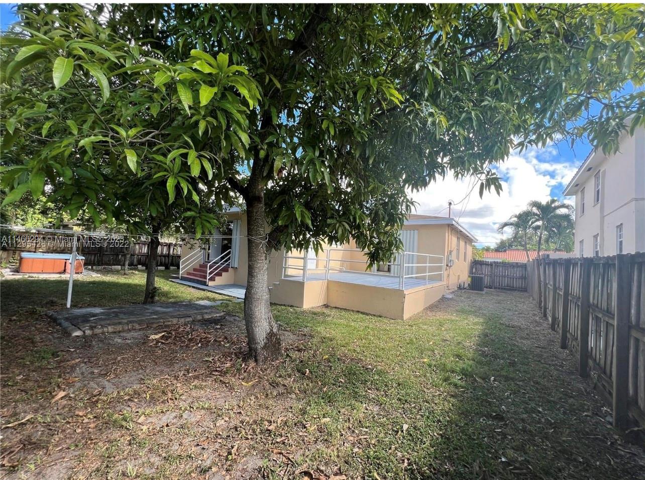 120 SW 51st Ave