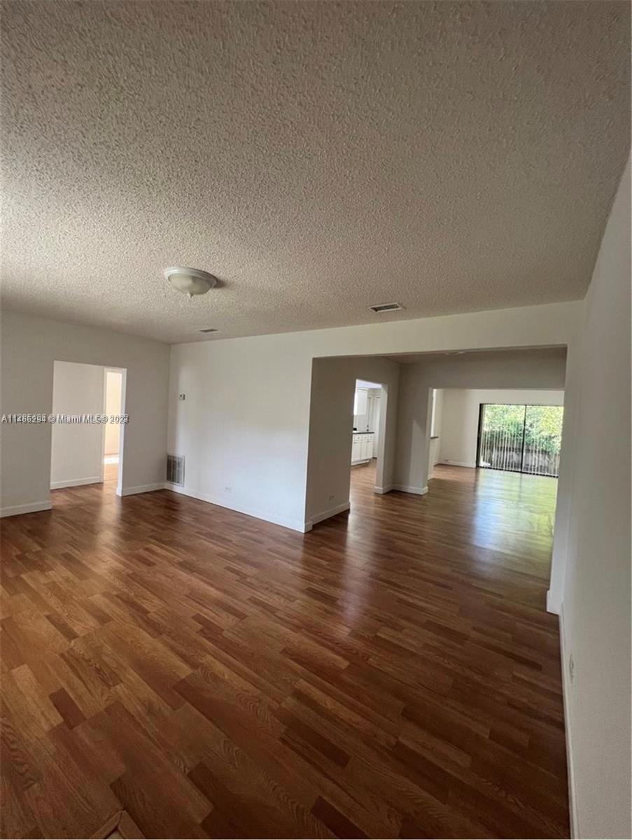 120 SW 51st Ave