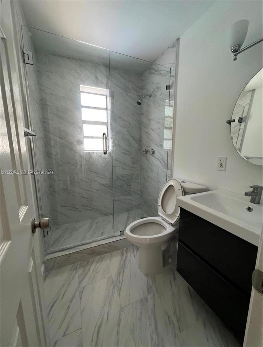 120 SW 51st Ave