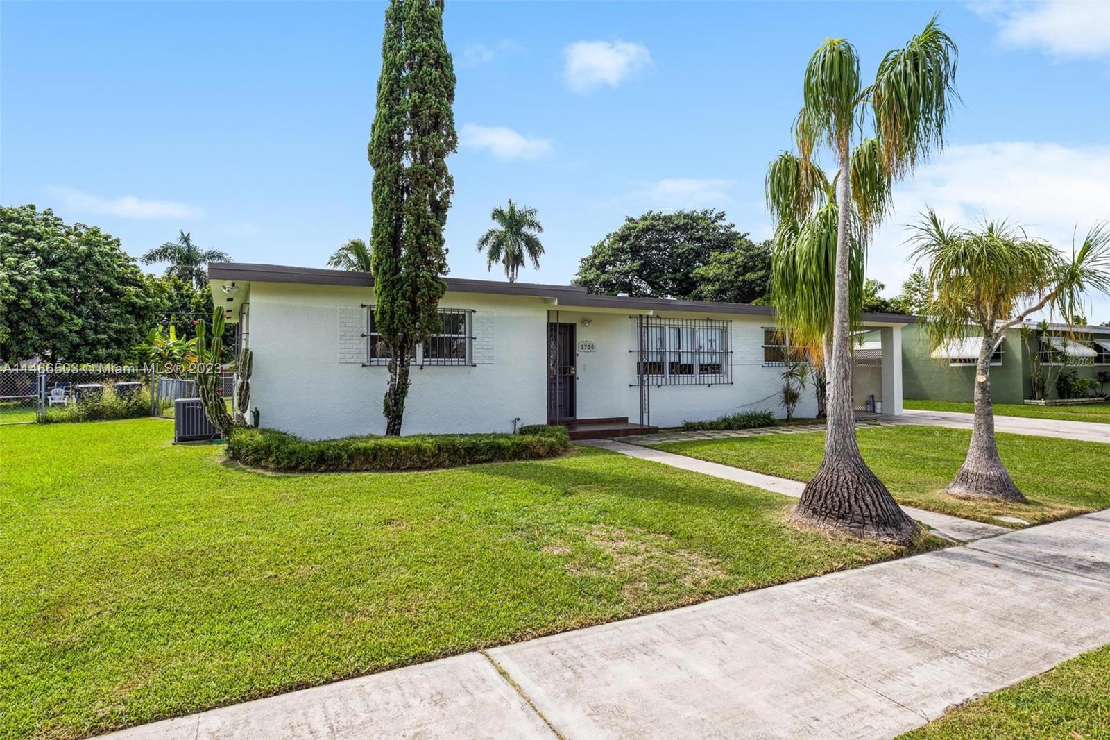 1700 NW 9th Ct