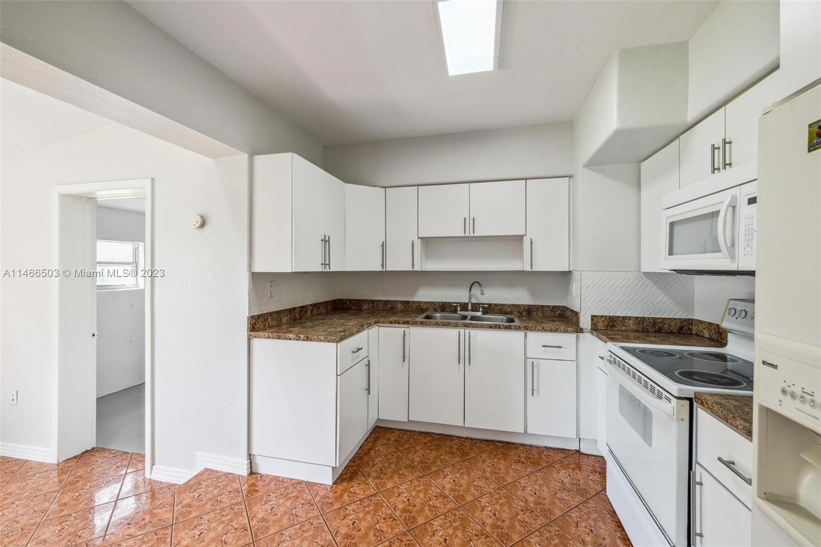 1700 NW 9th Ct