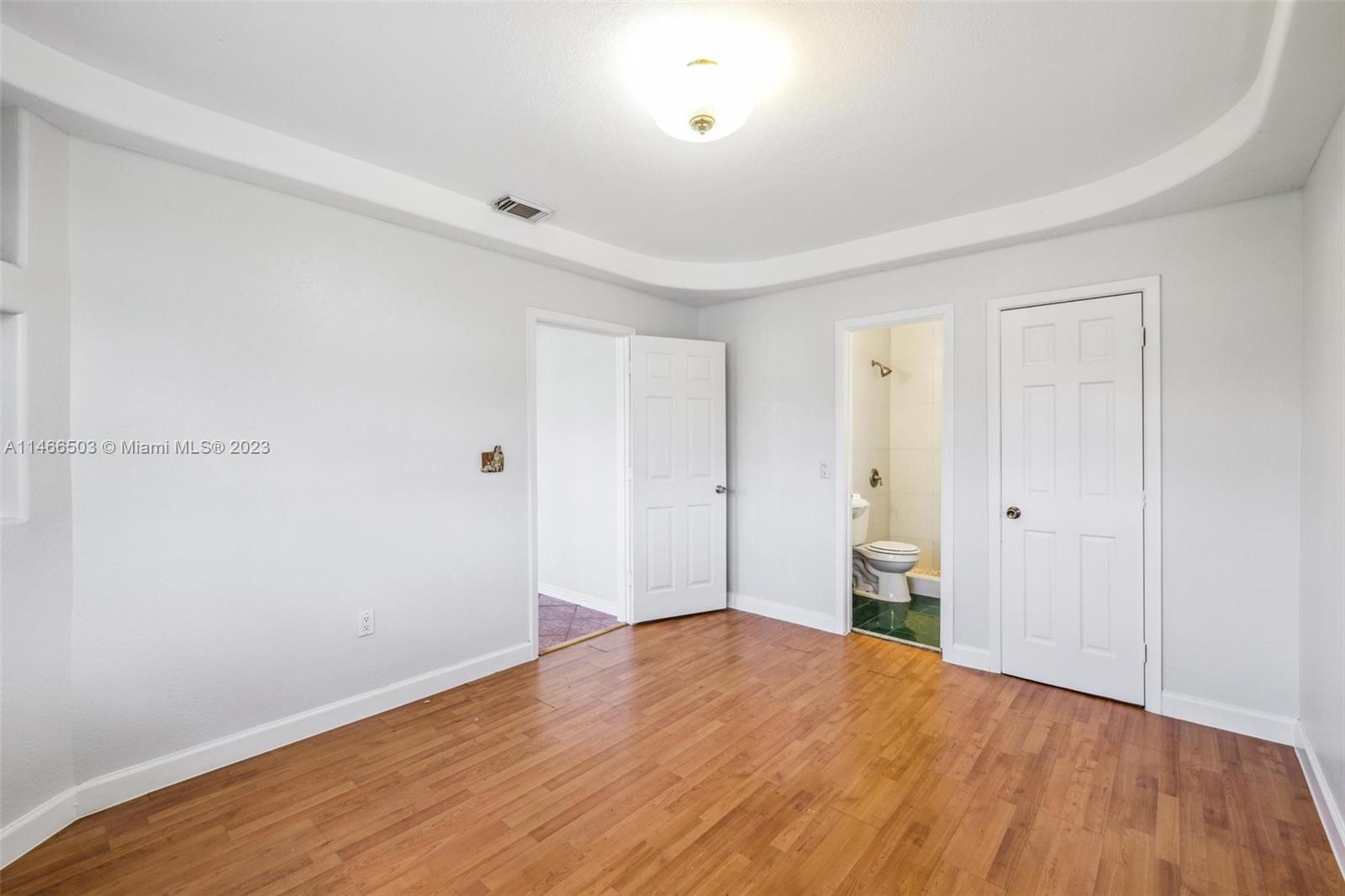1700 NW 9th Ct