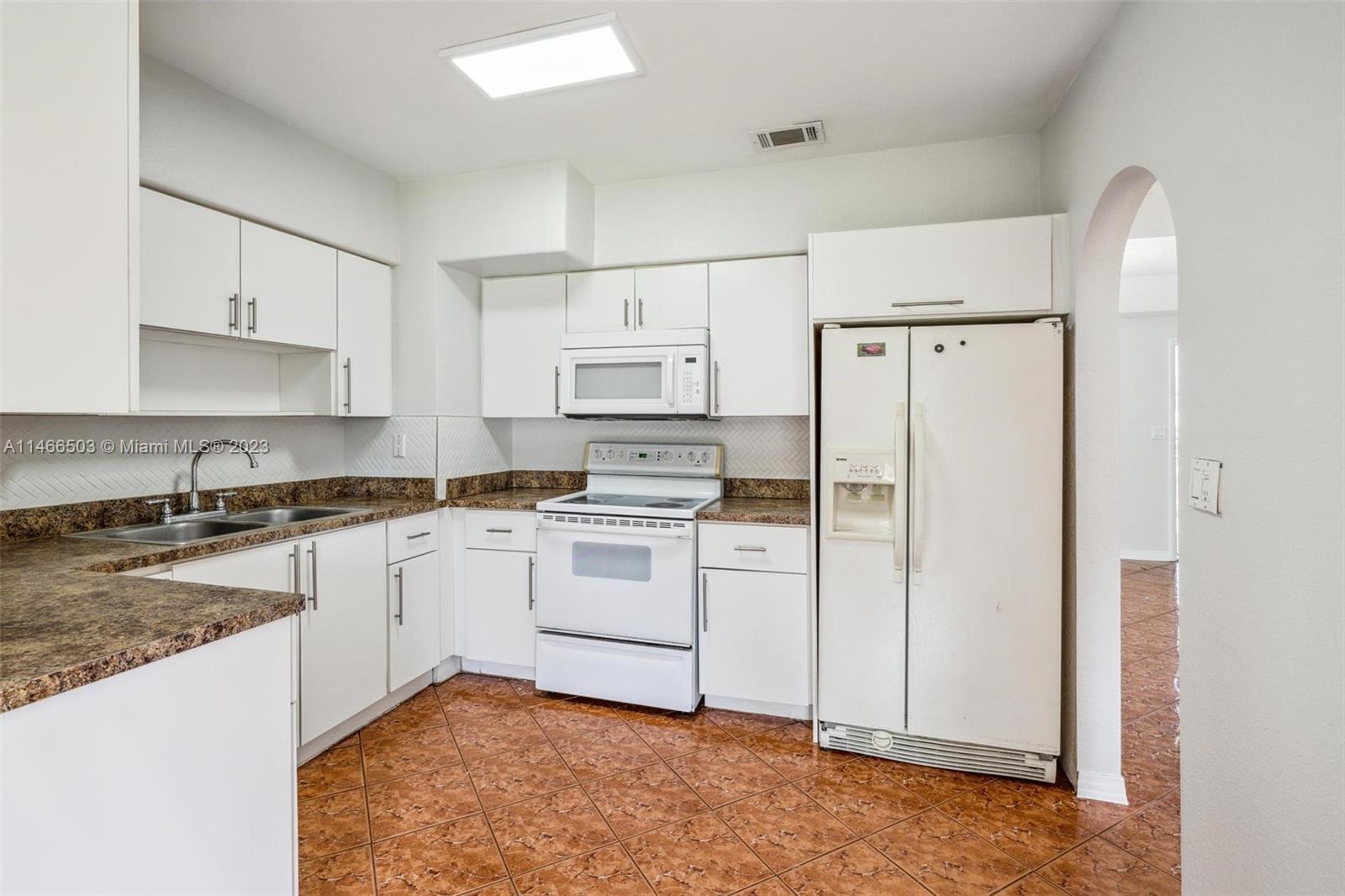 1700 NW 9th Ct