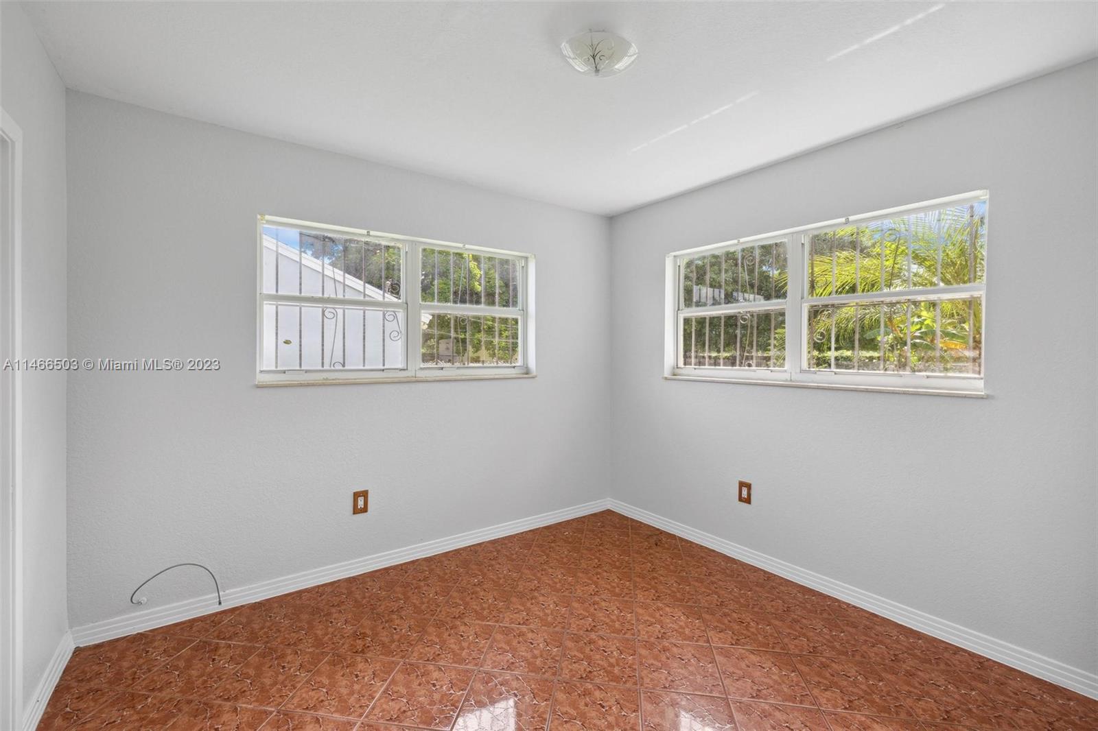 1700 NW 9th Ct