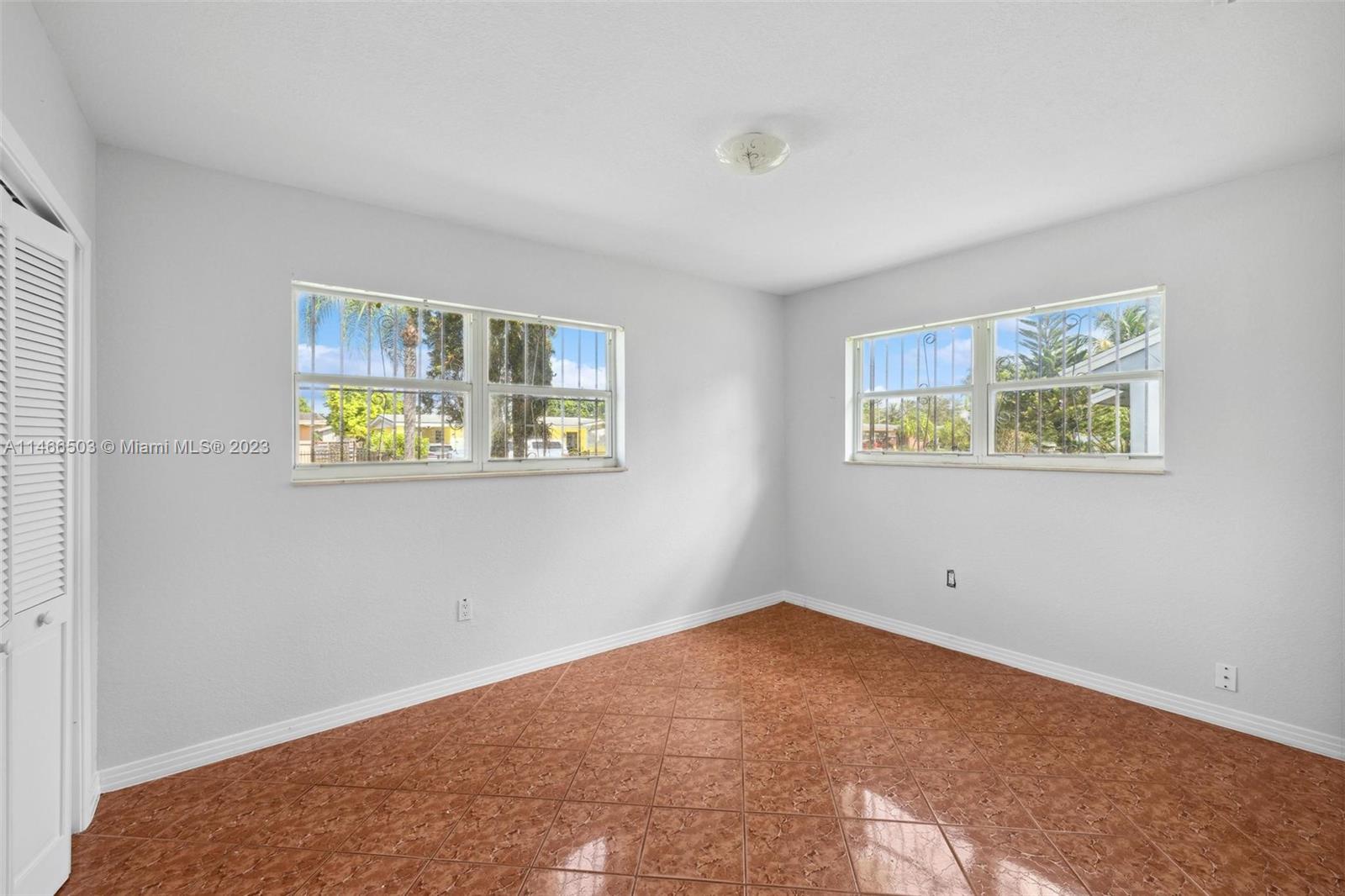 1700 NW 9th Ct