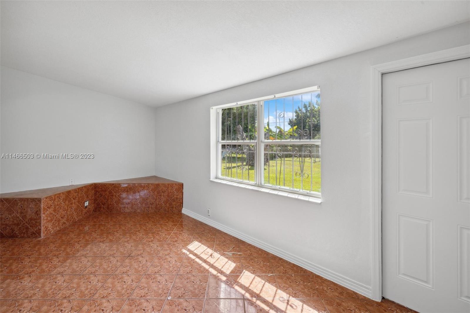 1700 NW 9th Ct