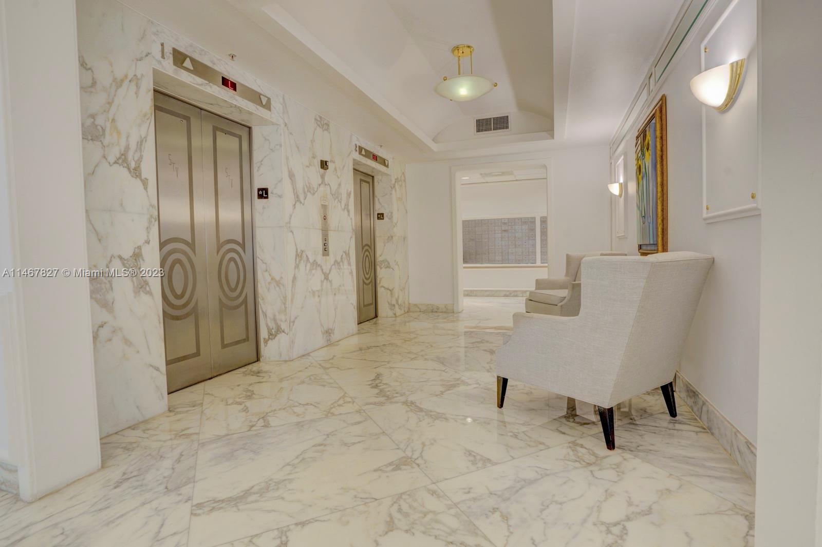 5700 Collins Ave # 16G