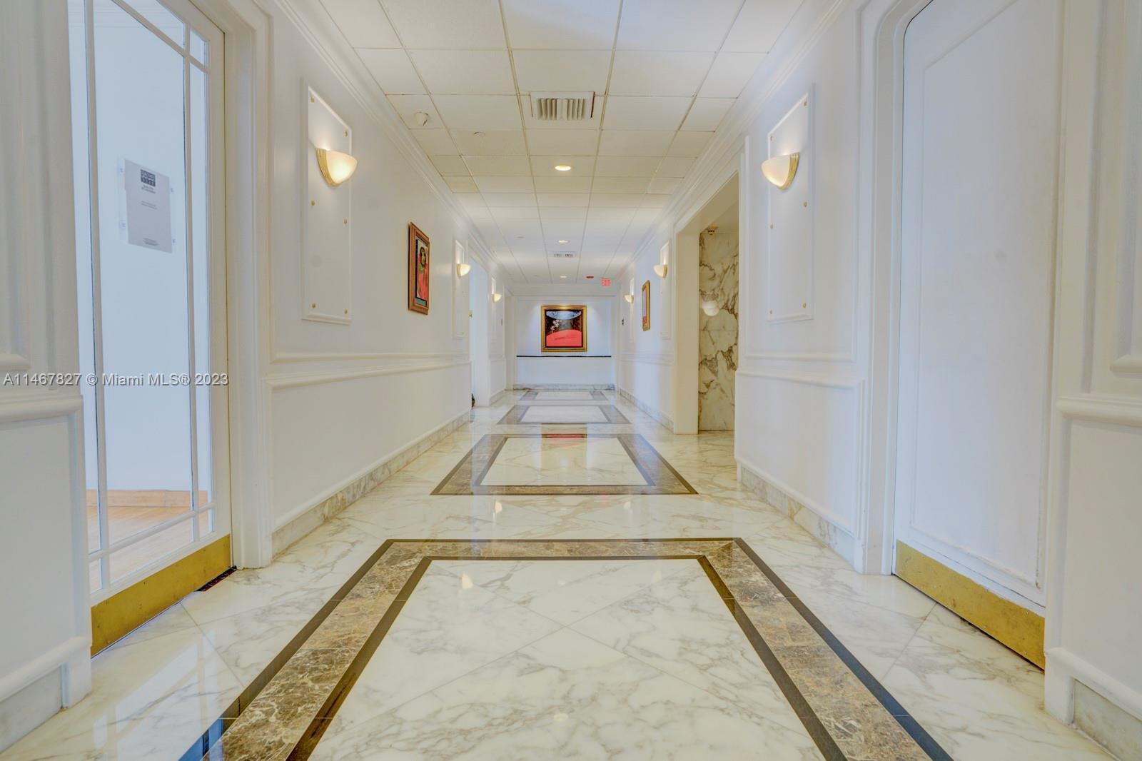 5700 Collins Ave # 16G