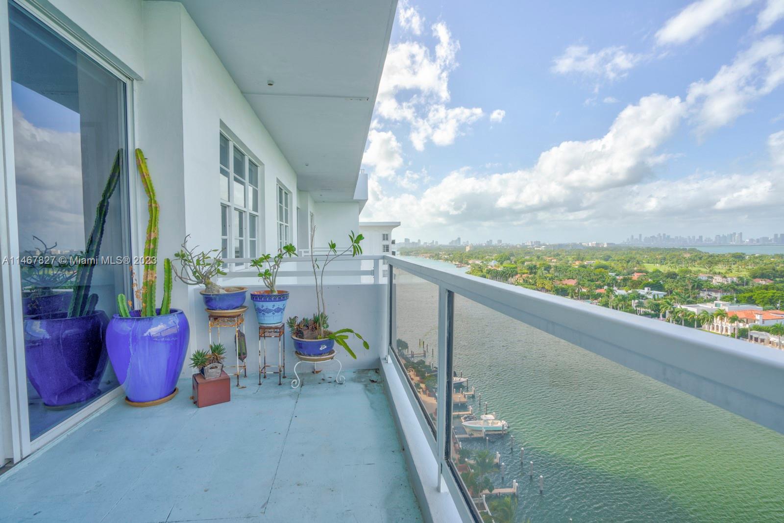 5700 Collins Ave # 16G