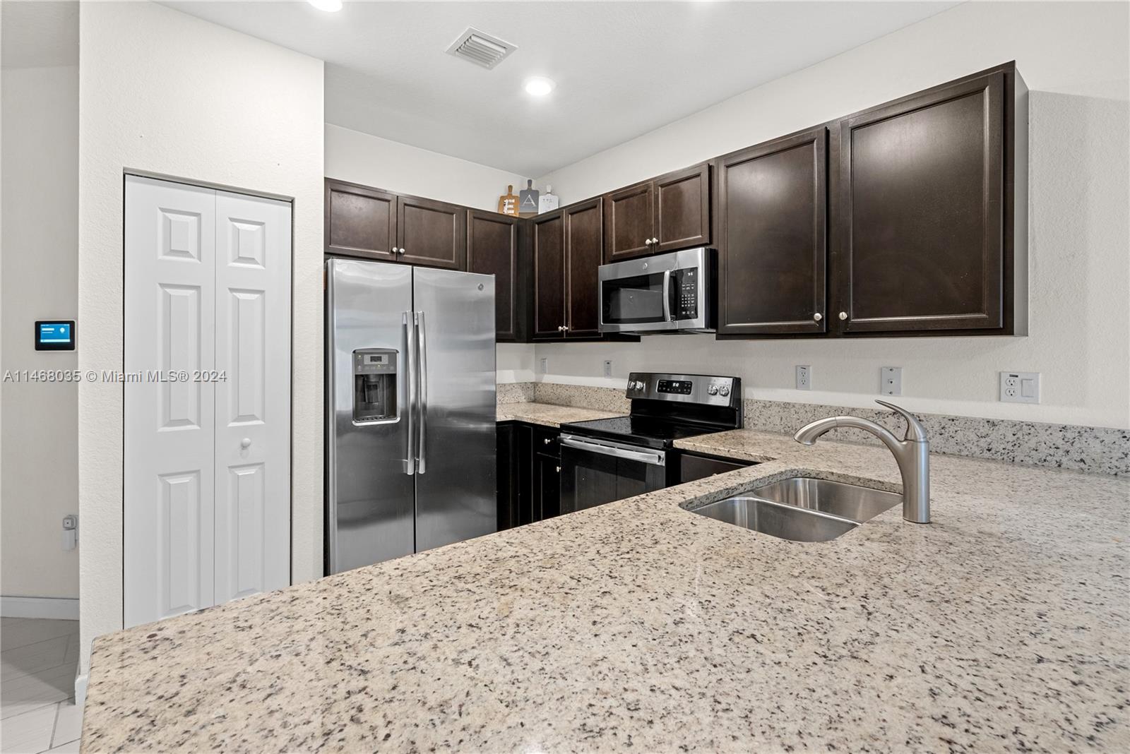 3345 SE 1st St # 3345