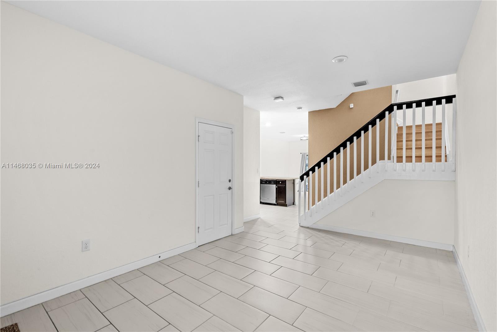 3345 SE 1st St # 3345