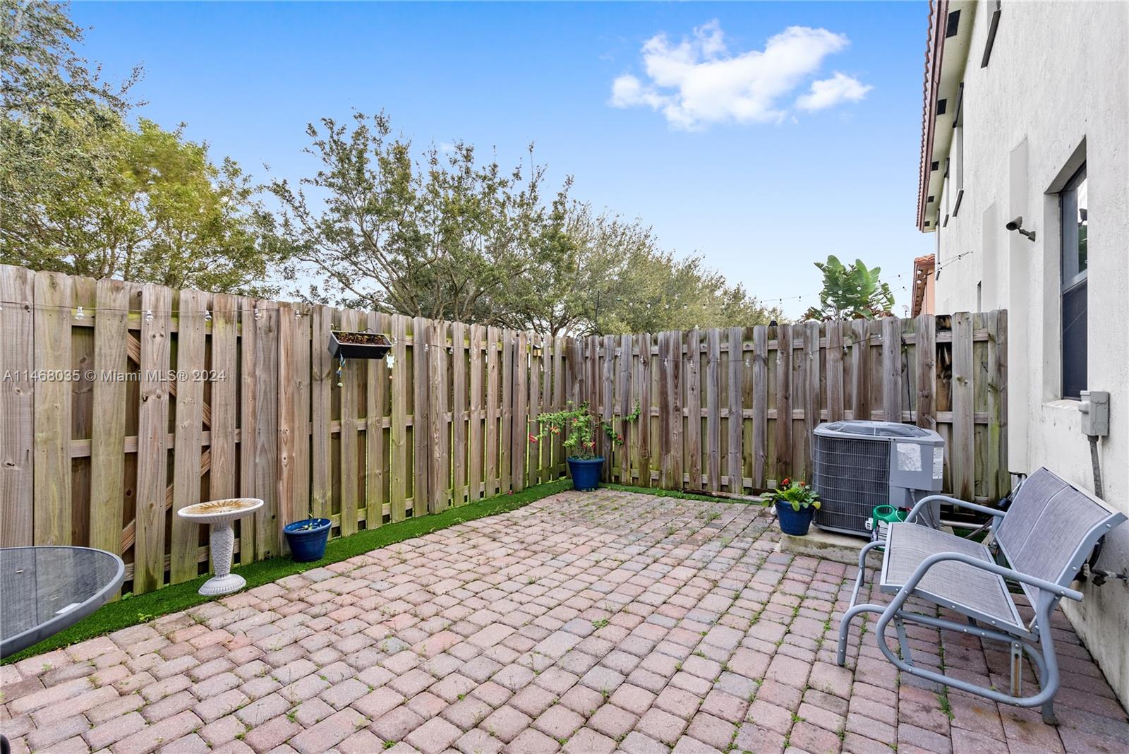 3345 SE 1st St # 3345