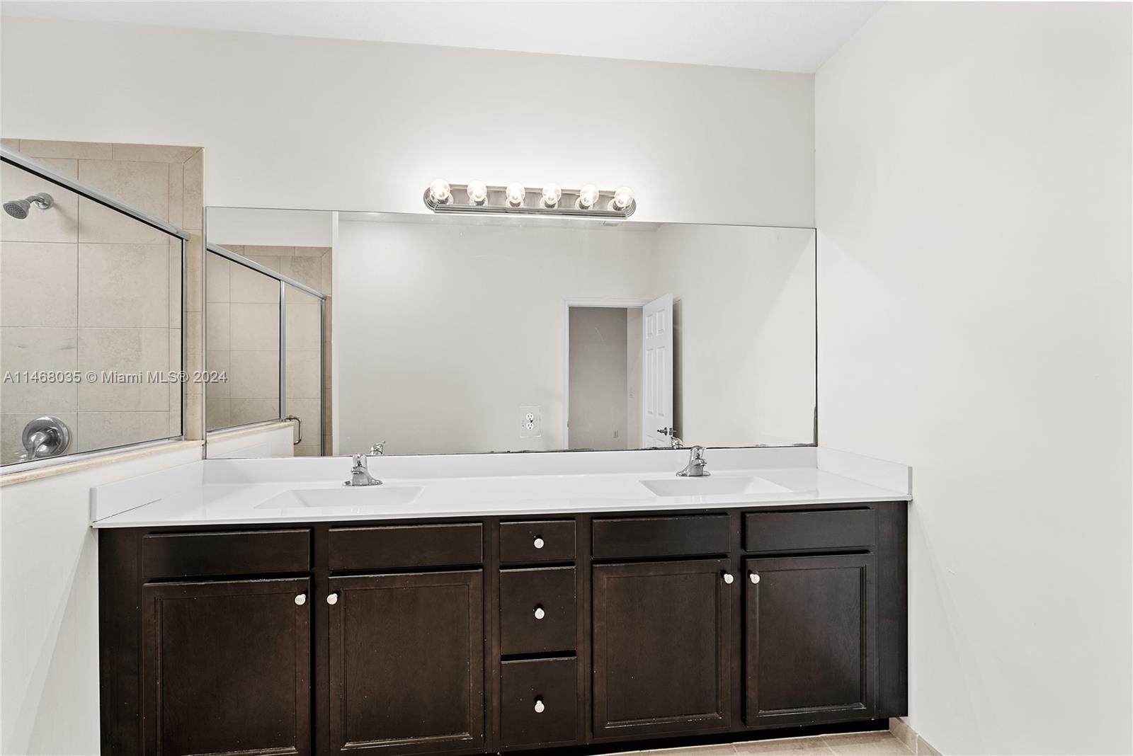 3345 SE 1st St # 3345