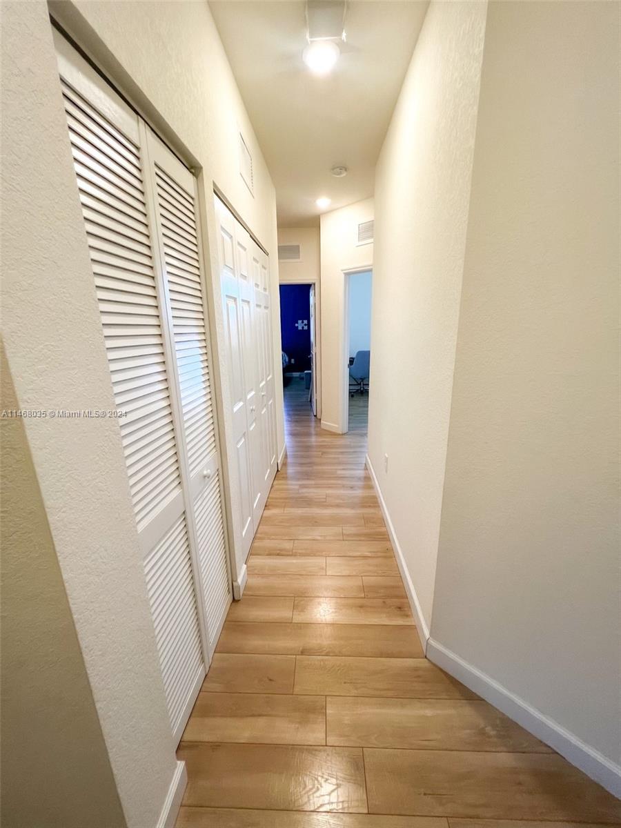 3345 SE 1st St # 3345