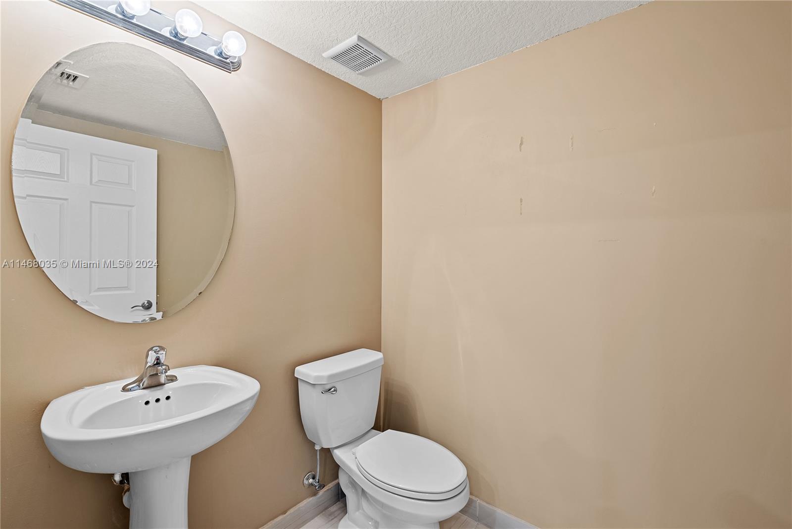 3345 SE 1st St # 3345