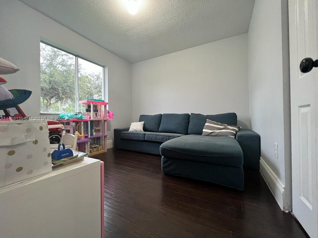 12855 SW 211th Ter