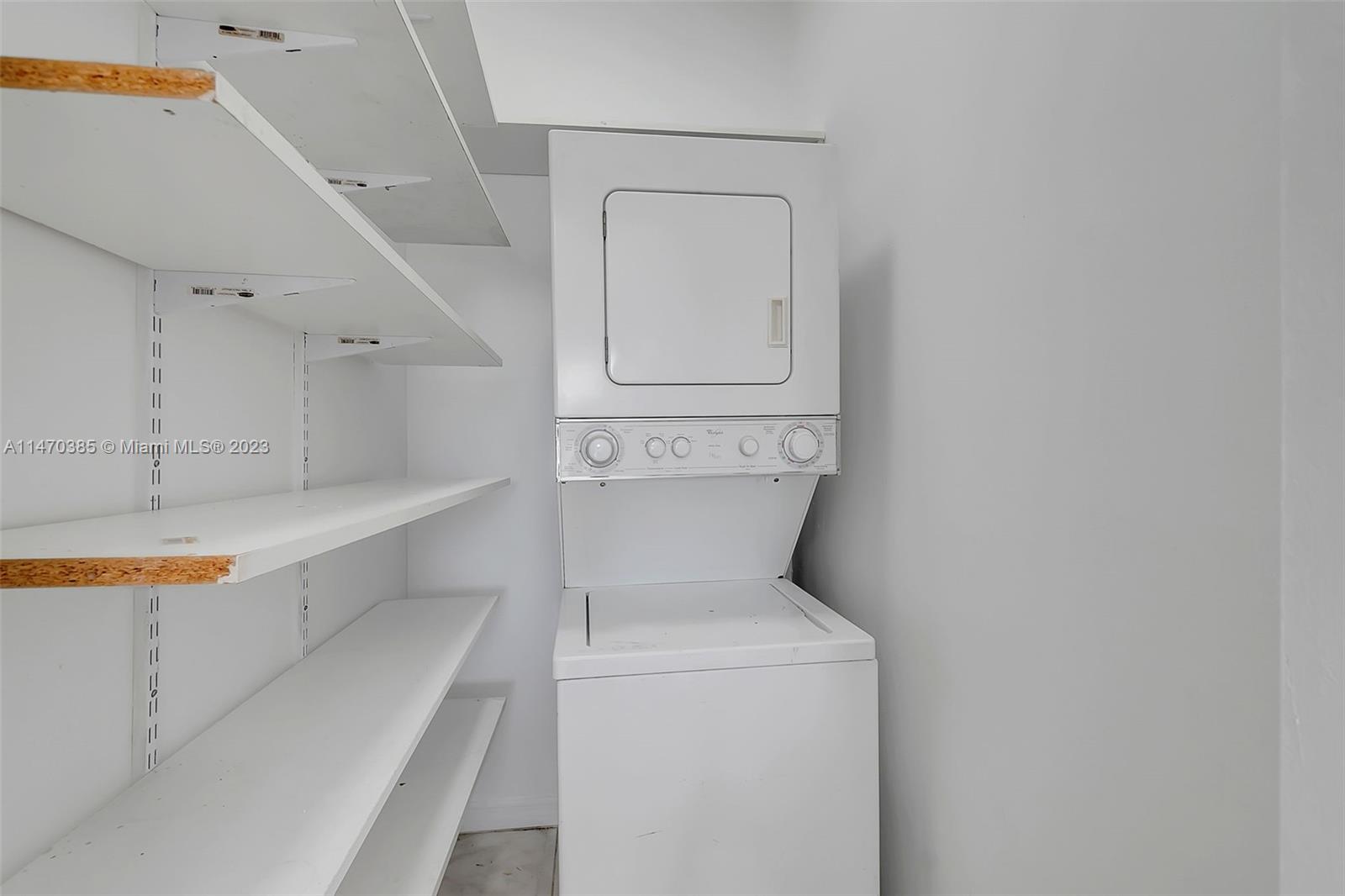 1953 SW 10th St Unit: Top