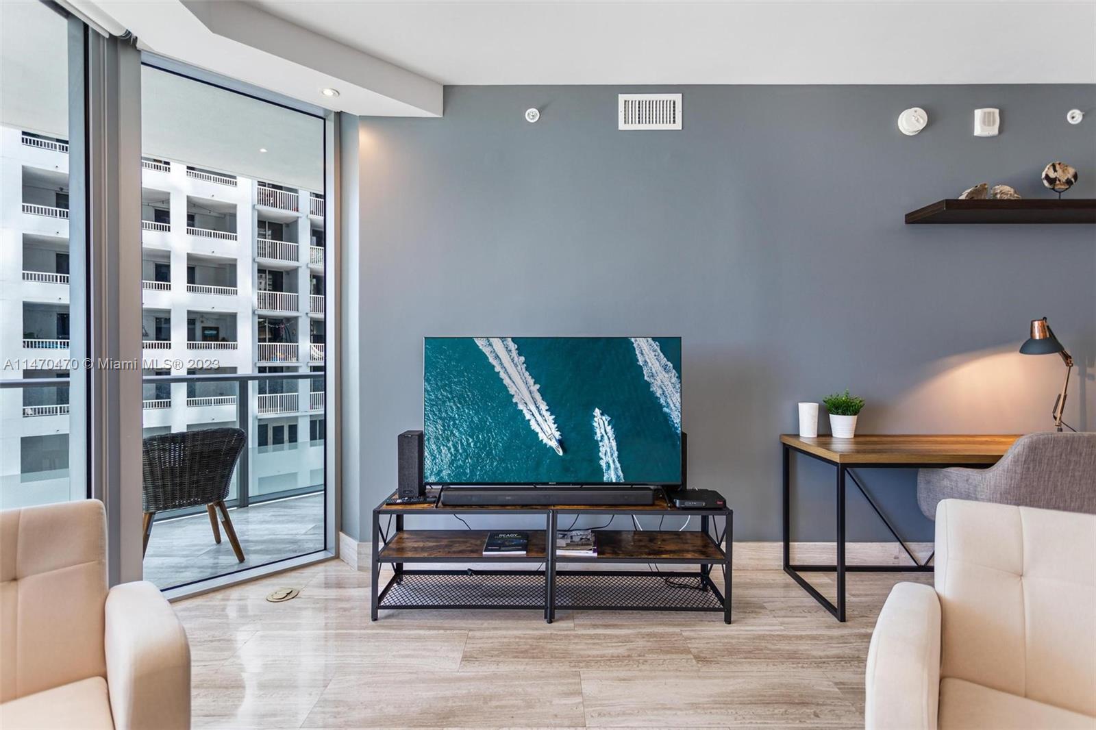 1300 Brickell Bay Dr # 1102