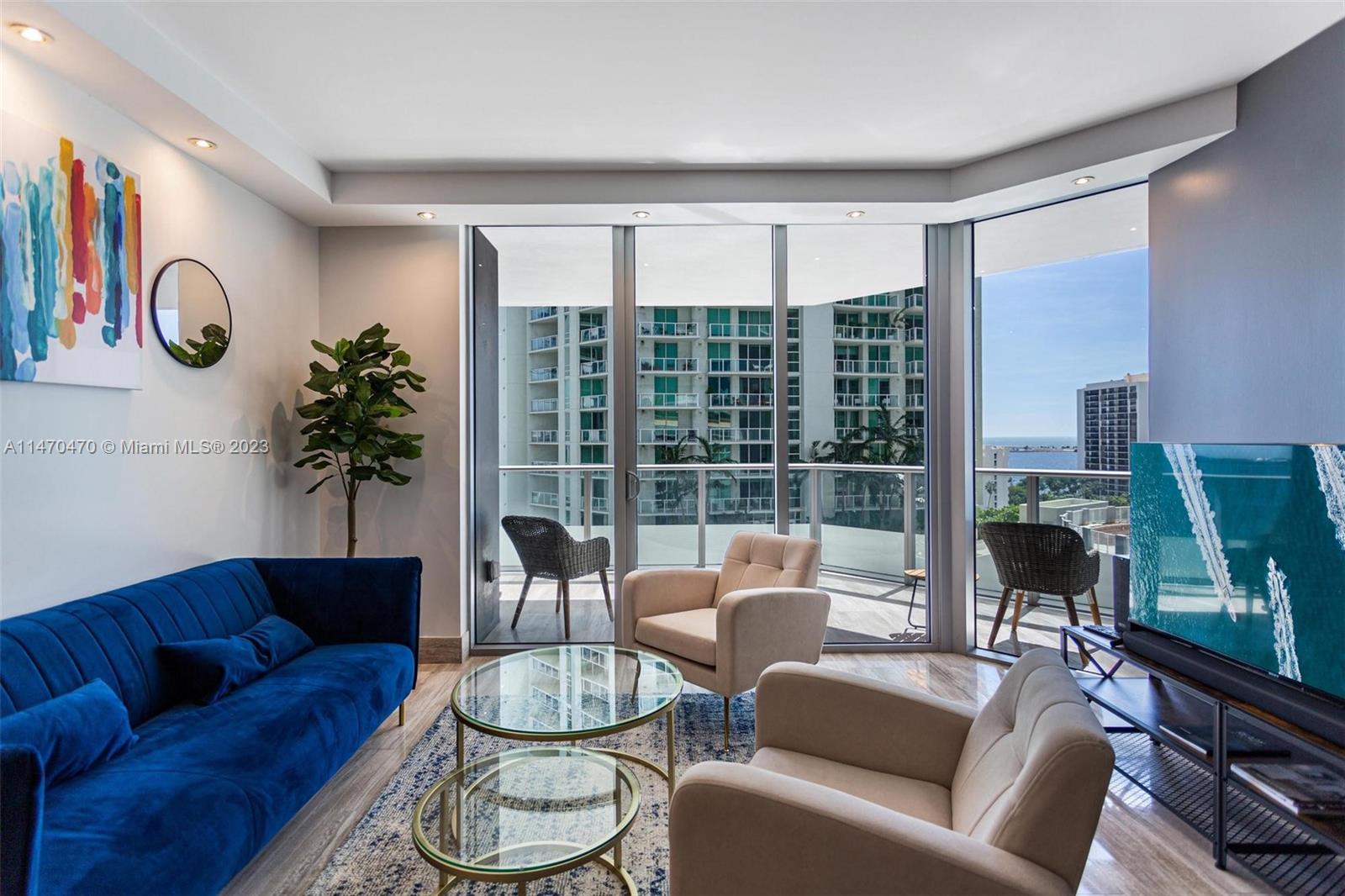 1300 Brickell Bay Dr # 1102