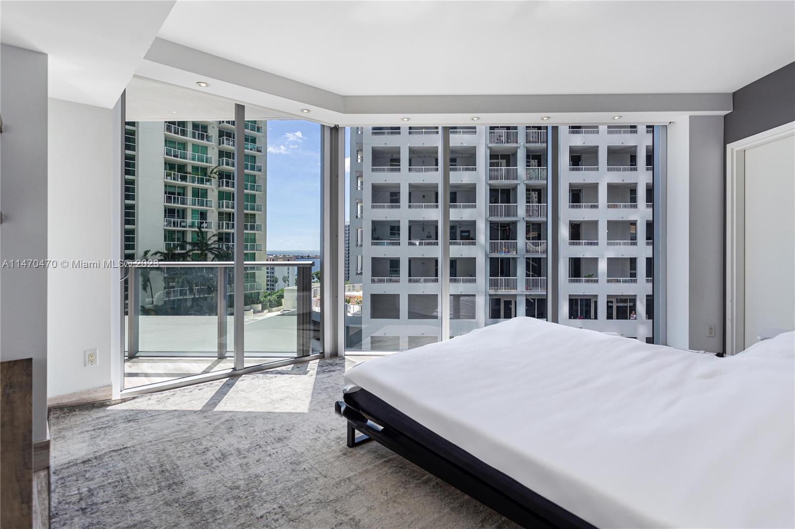1300 Brickell Bay Dr # 1102
