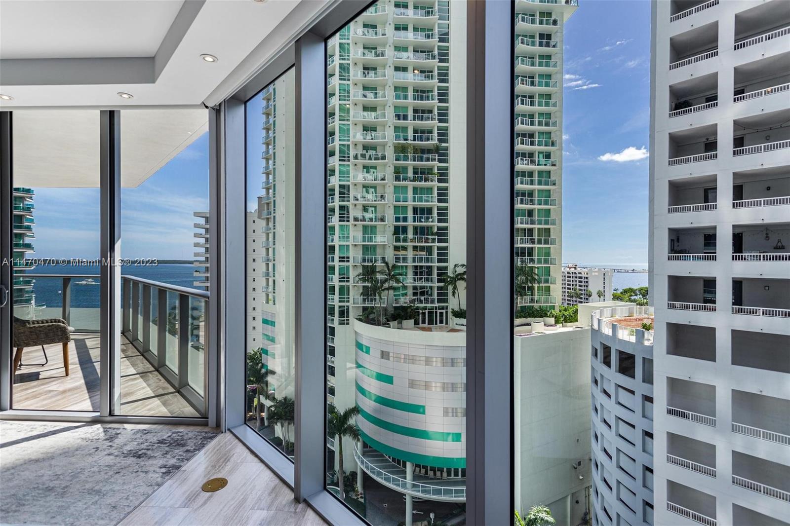 1300 Brickell Bay Dr # 1102