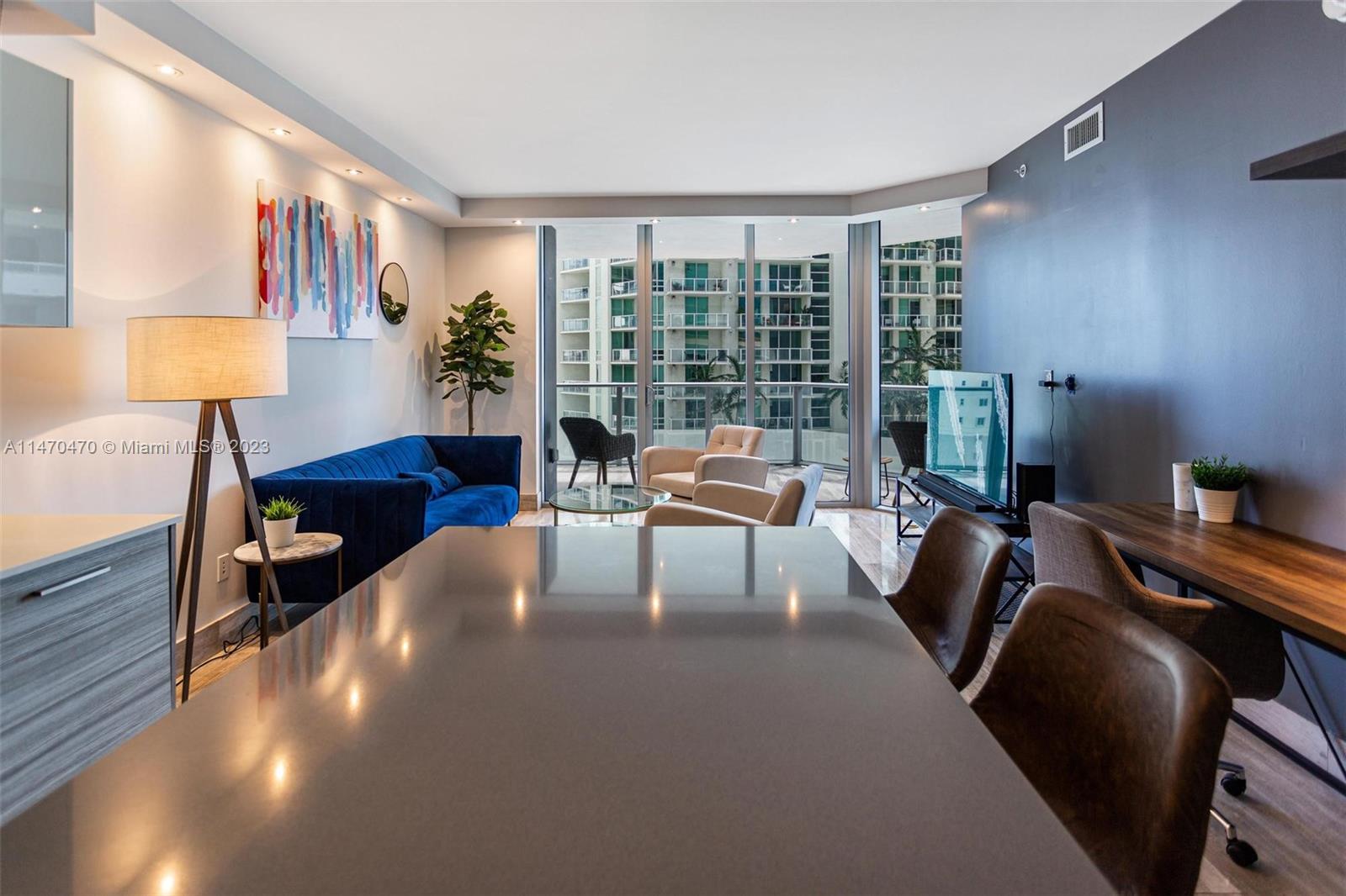 1300 Brickell Bay Dr # 1102