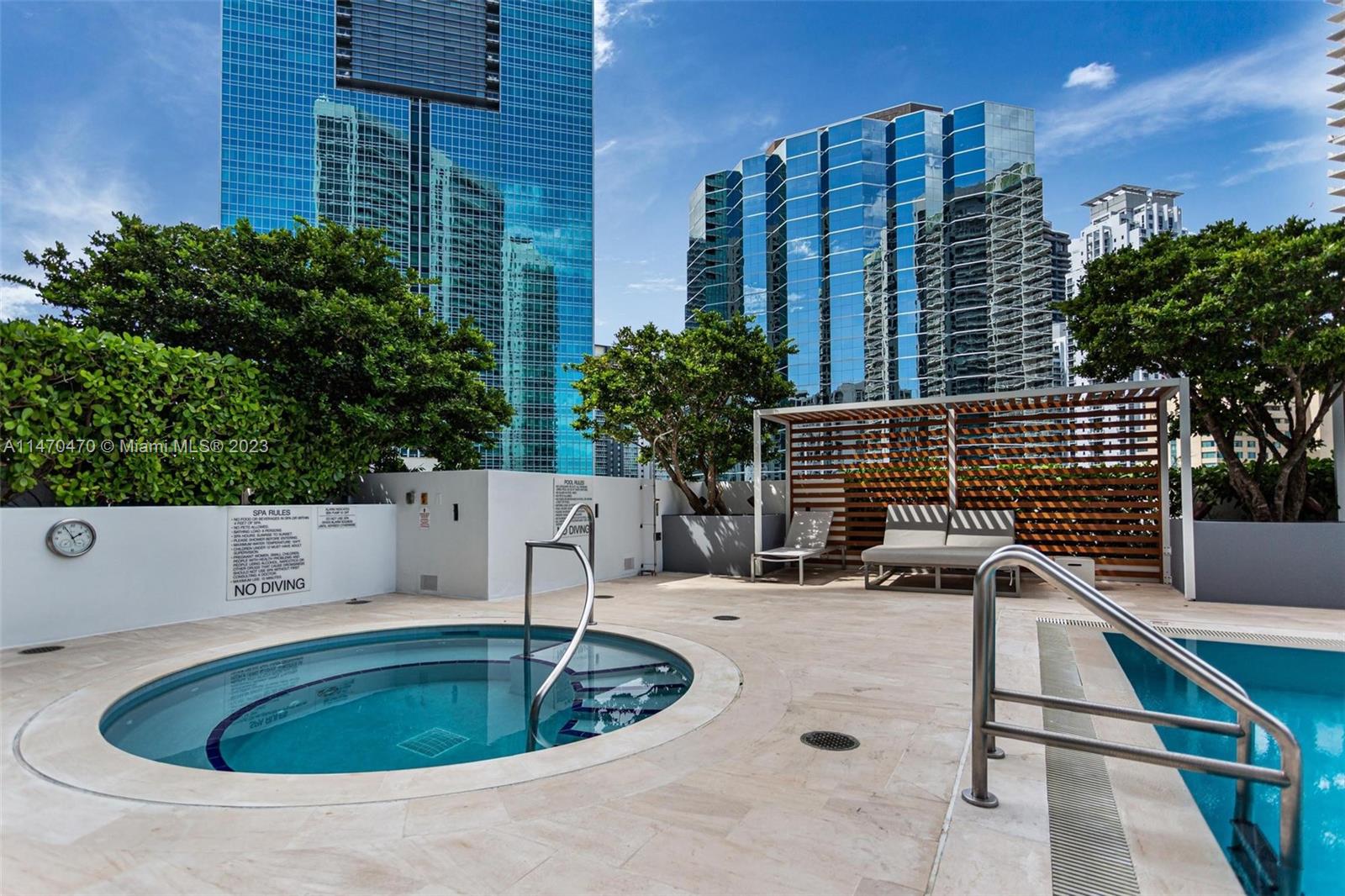 1300 Brickell Bay Dr # 1102