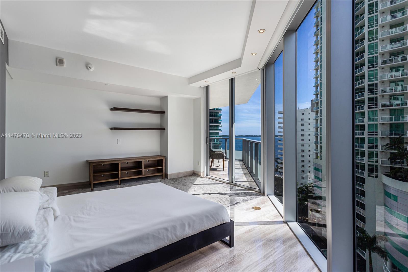 1300 Brickell Bay Dr # 1102