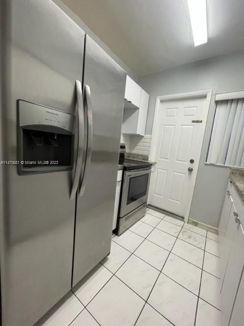 2341 NW 14th St Unit: front