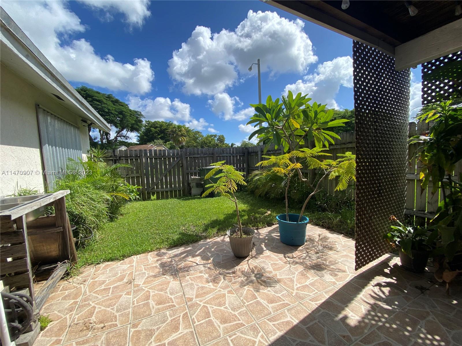 1362 Pelican Ct # 1362