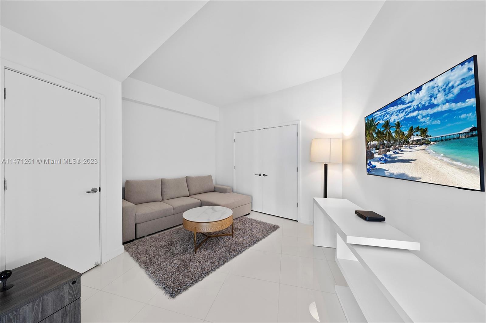 851 NE 1st Ave # 4601