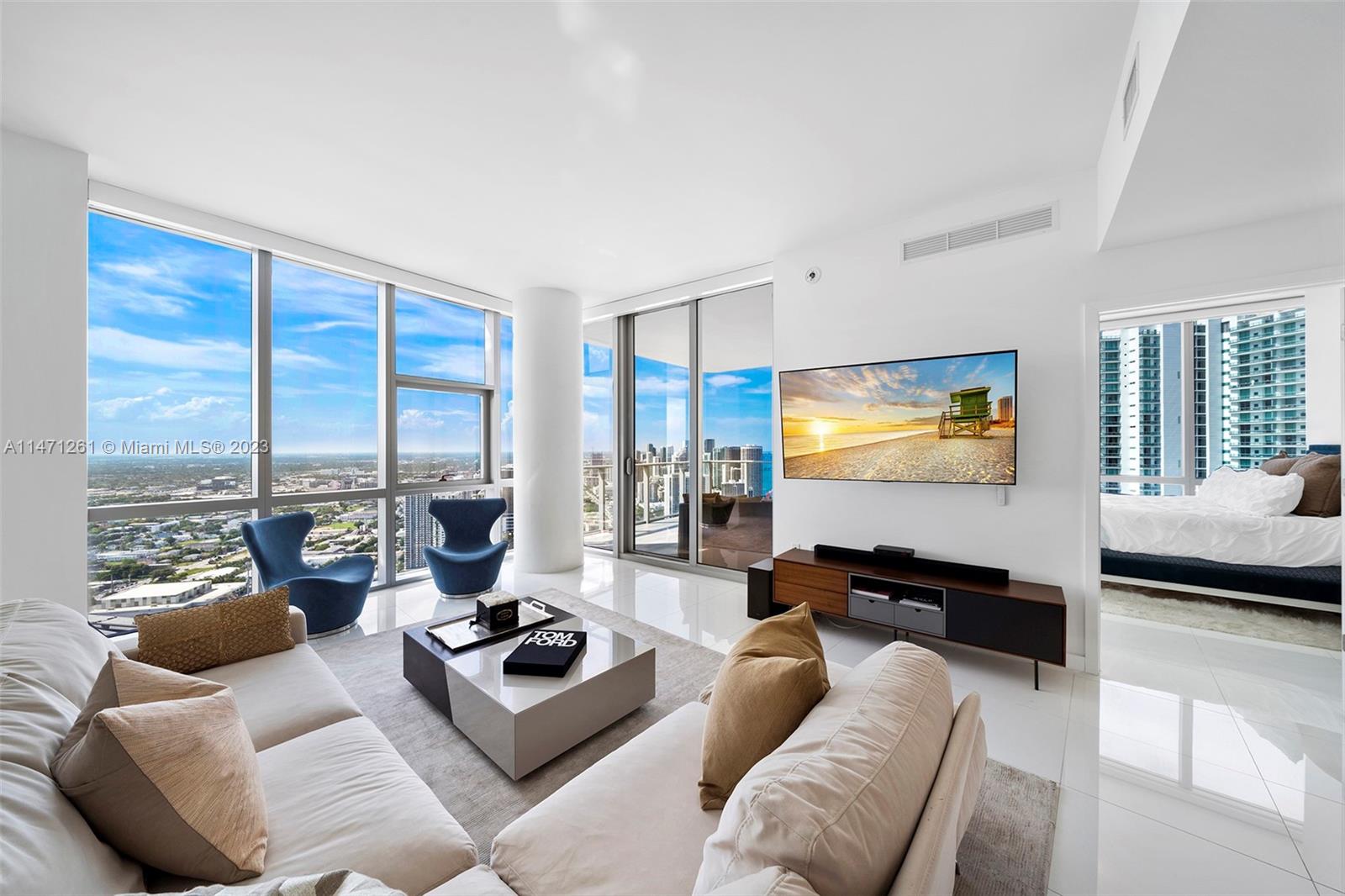 851 NE 1st Ave # 4601