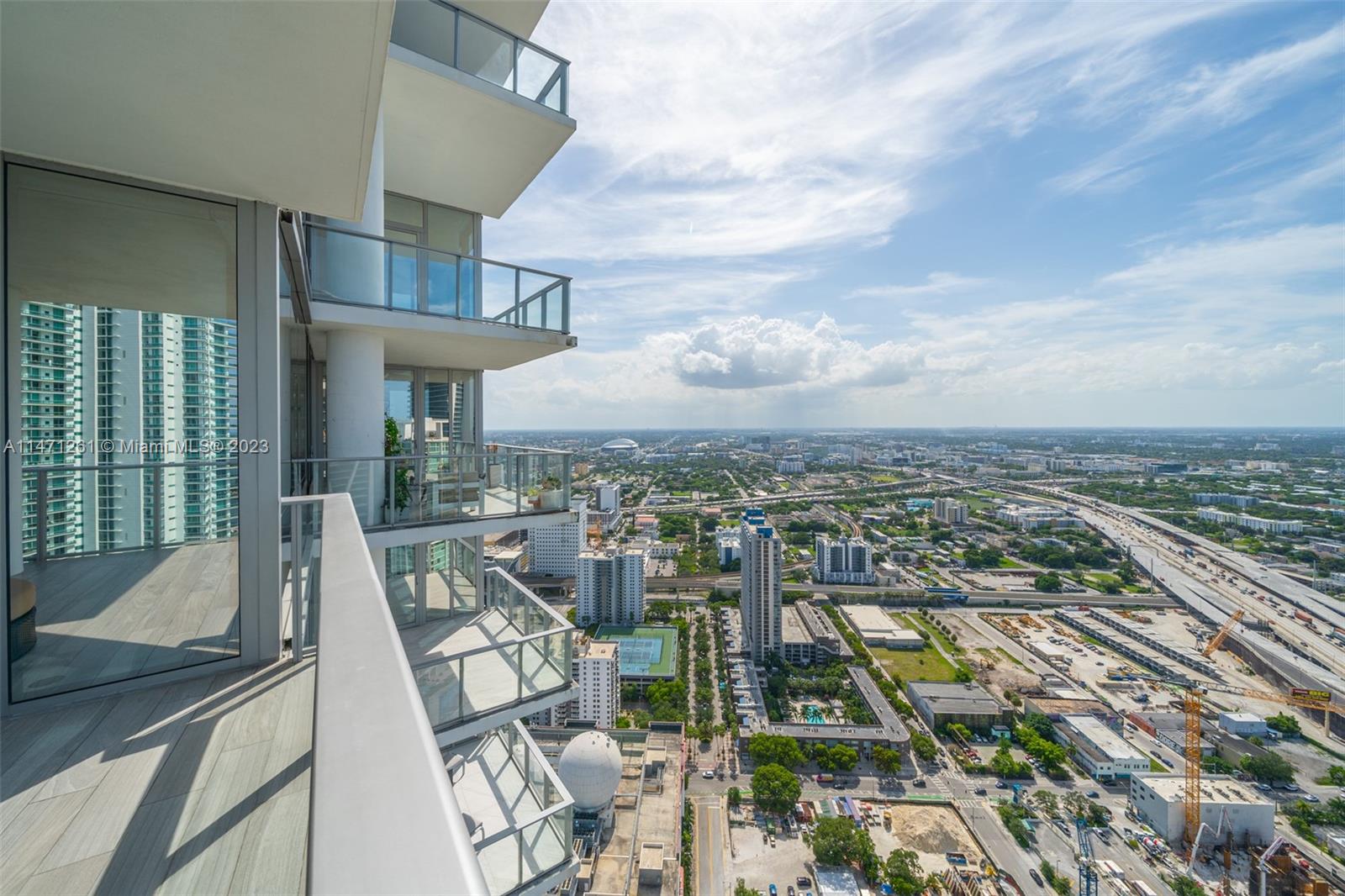 851 NE 1st Ave # 4601