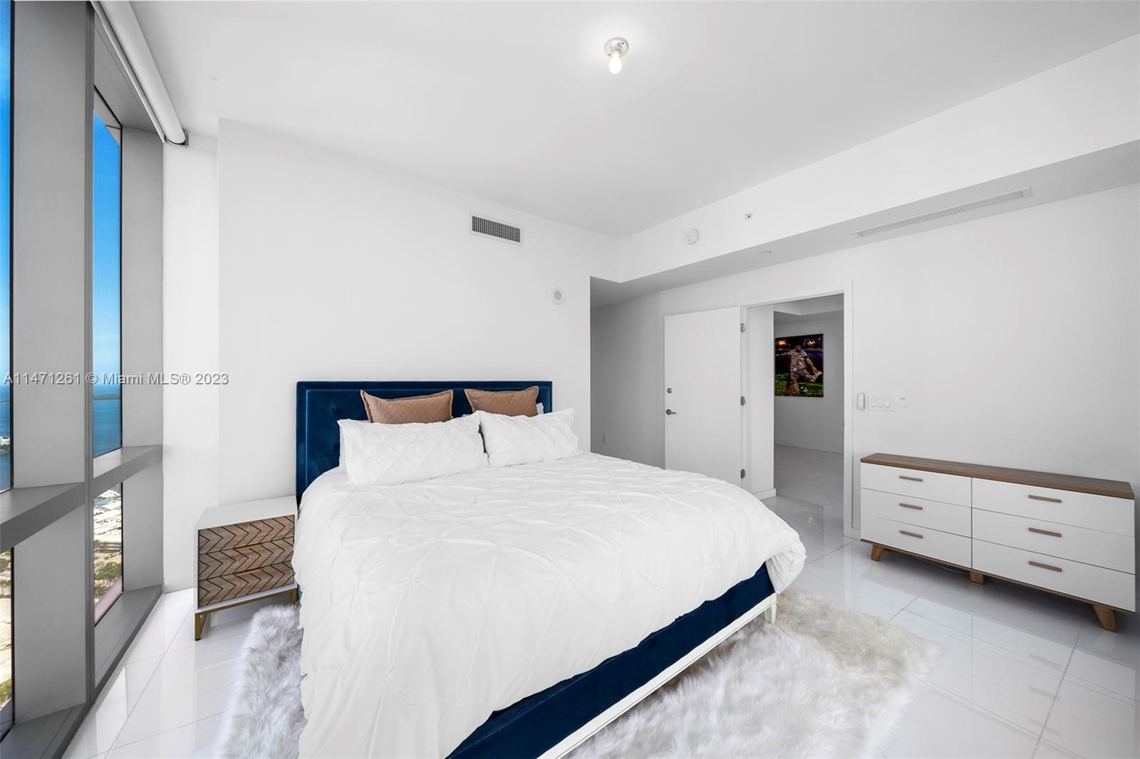 851 NE 1st Ave # 4601