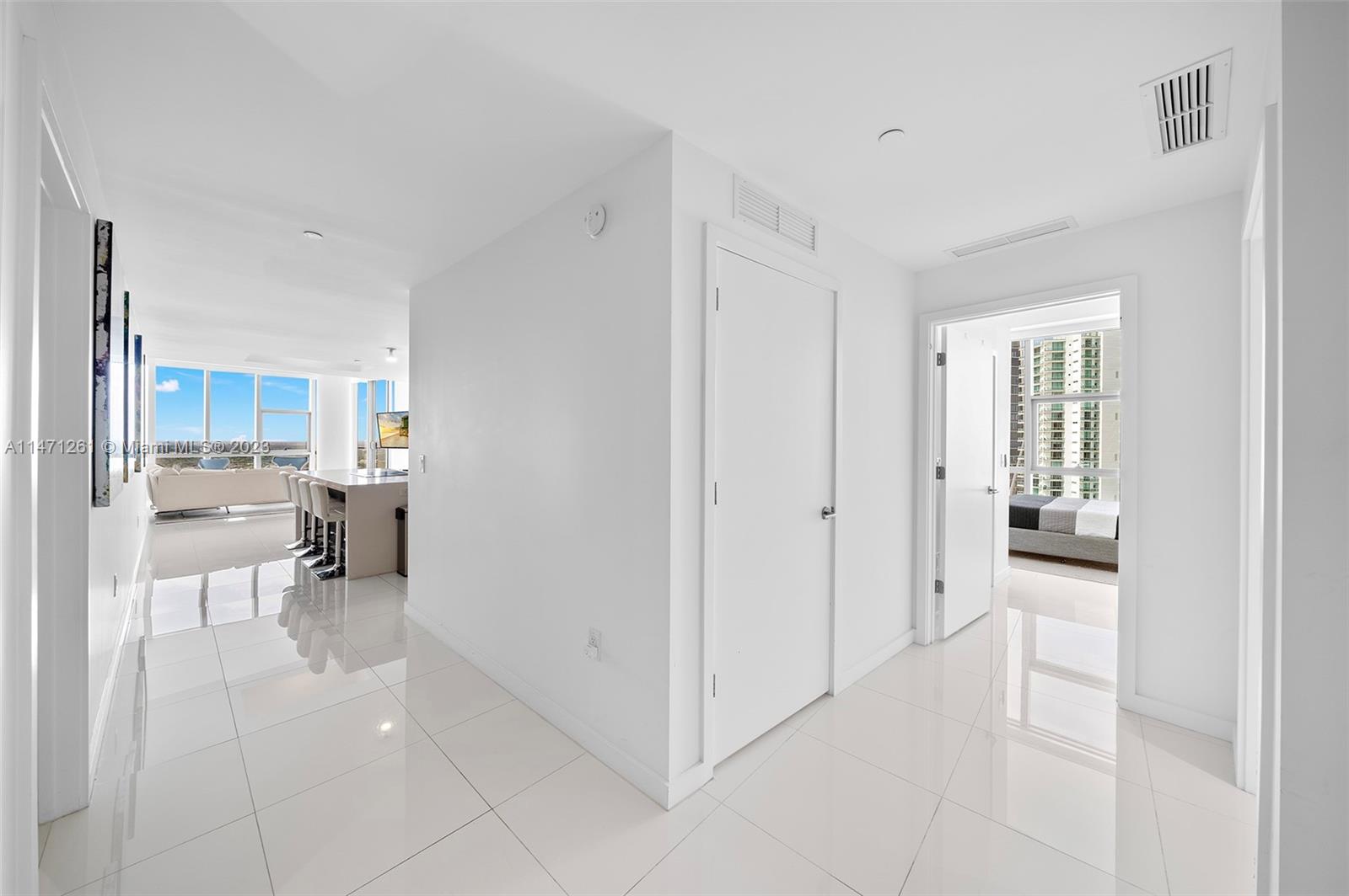 851 NE 1st Ave # 4601