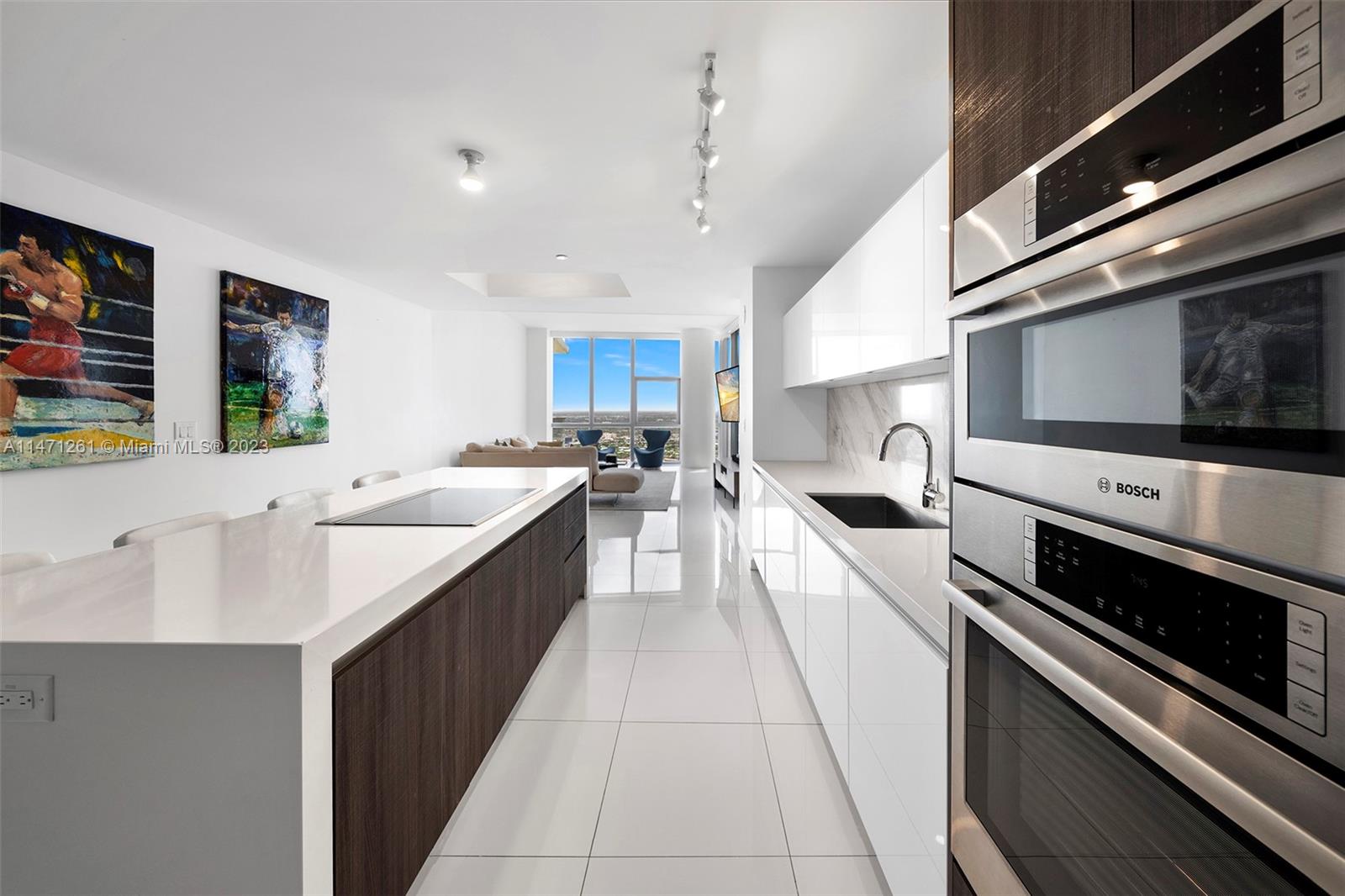 851 NE 1st Ave # 4601