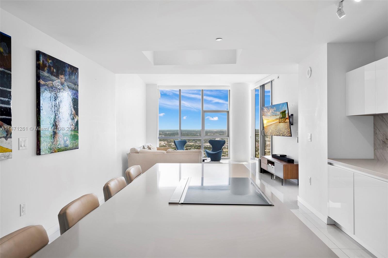 851 NE 1st Ave # 4601