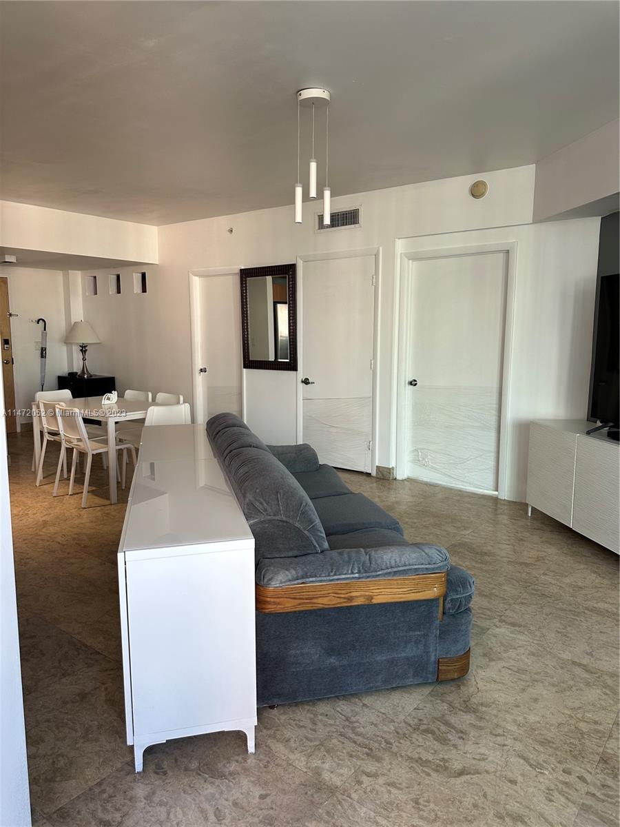 350 S Miami Ave Unit: 1807