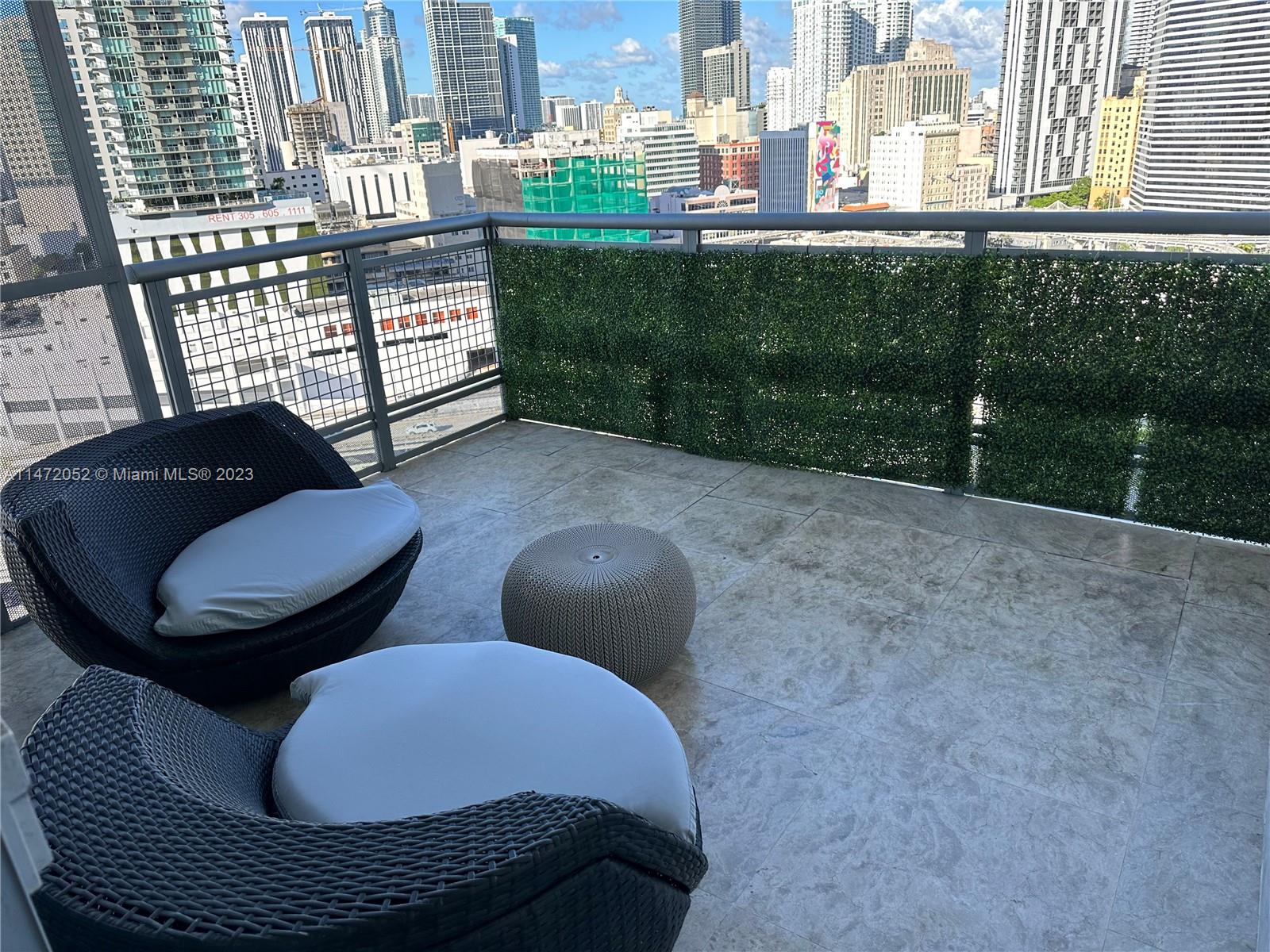 350 S Miami Ave Unit: 1807