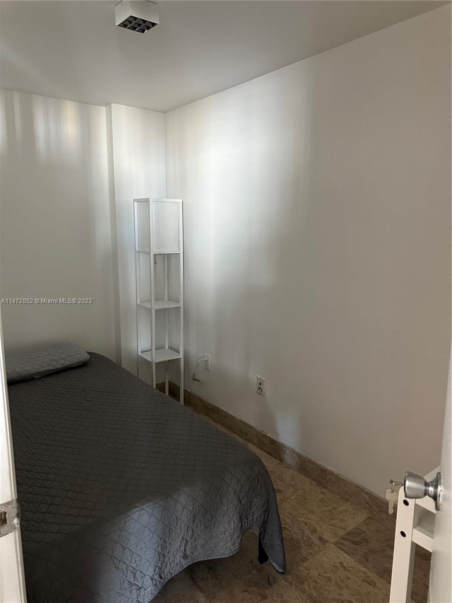 350 S Miami Ave Unit: 1807