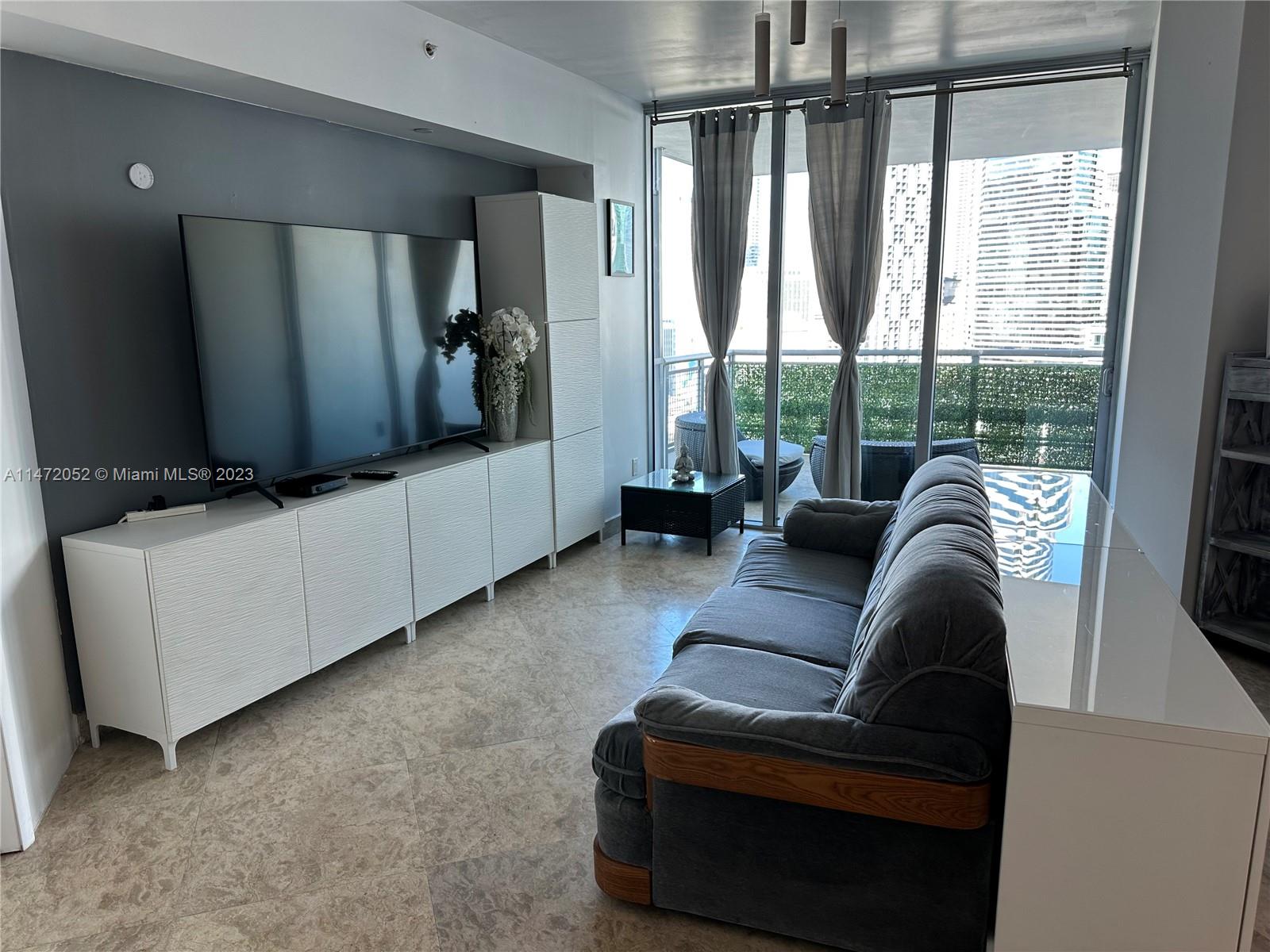 350 S Miami Ave Unit: 1807