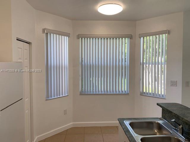 10913 SW 244th Ter # 10913
