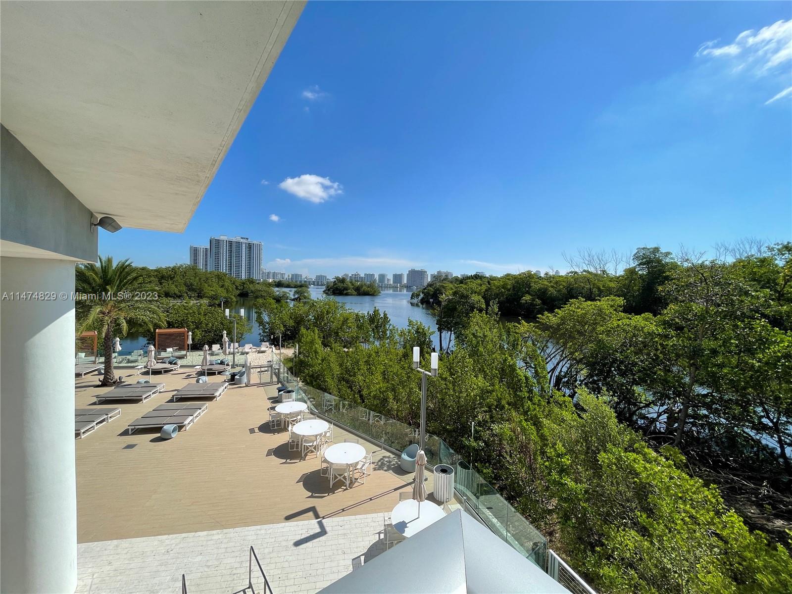 16385 Biscayne Blvd # 216
