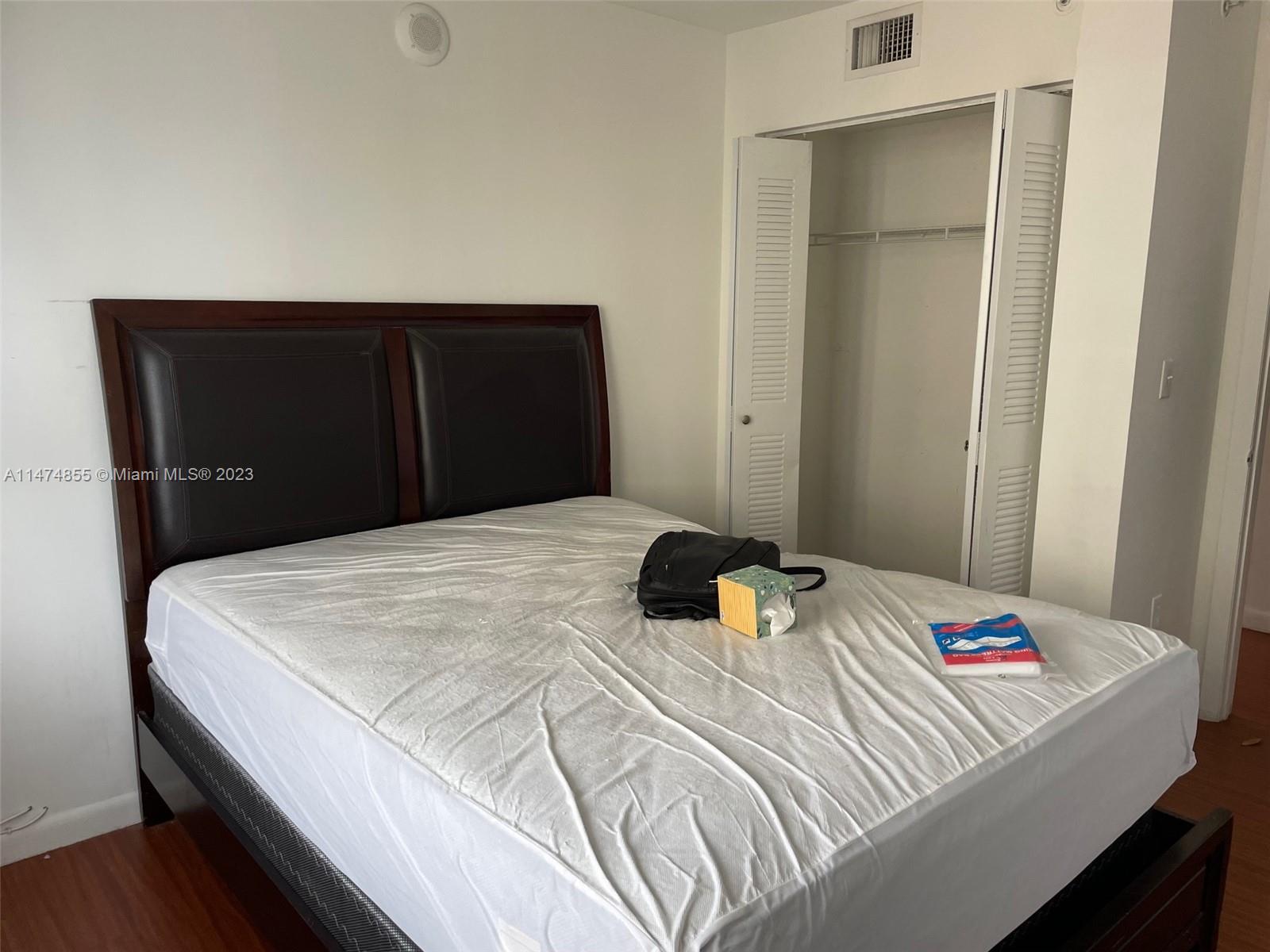 219 NW 12th Ave # 404