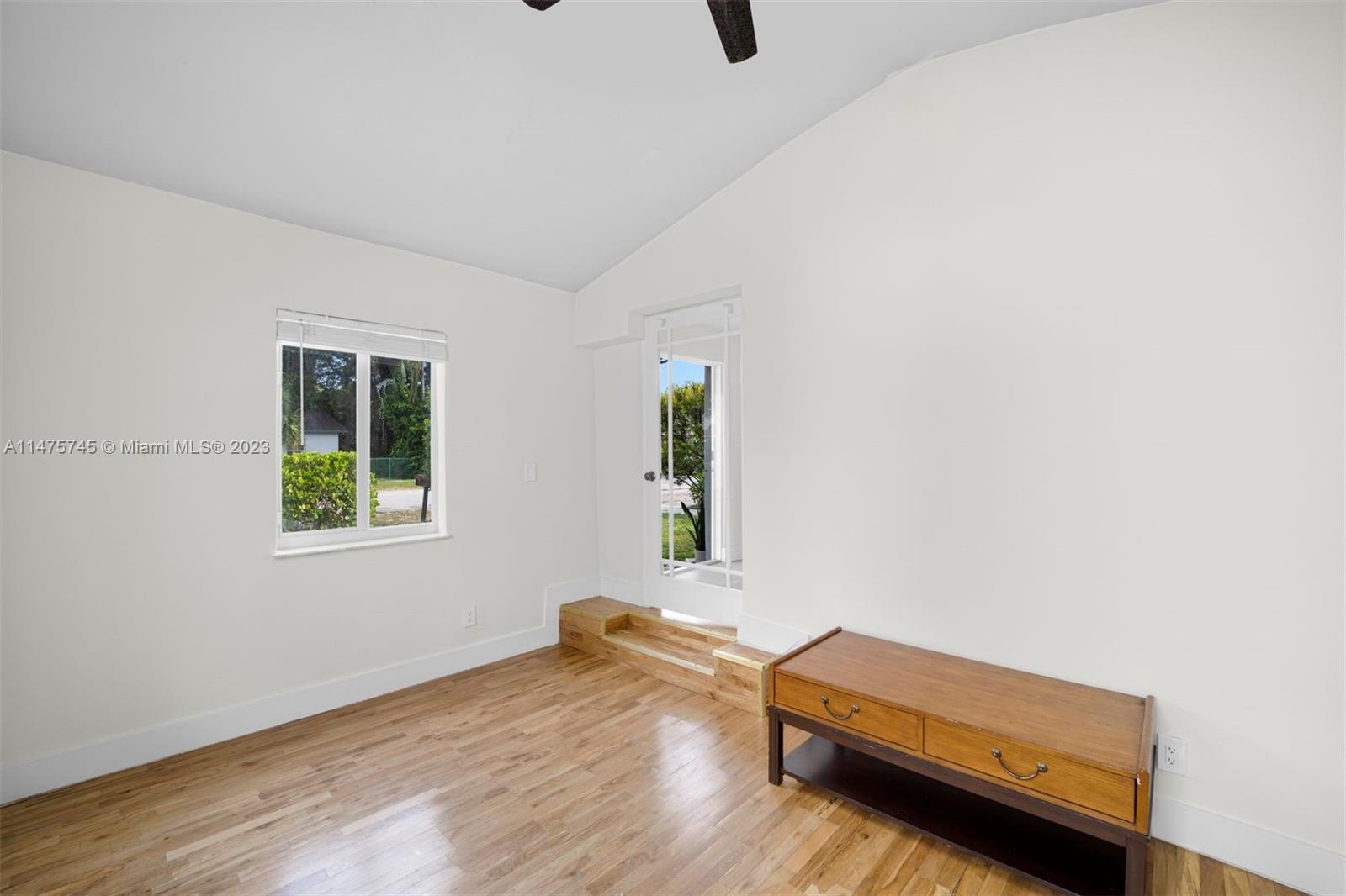 268 NW 46th St