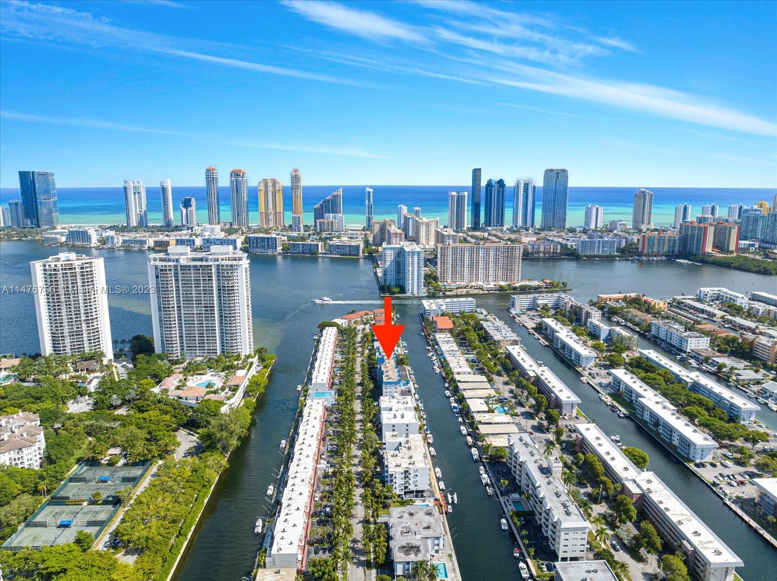 3770 NE 171st St # 402