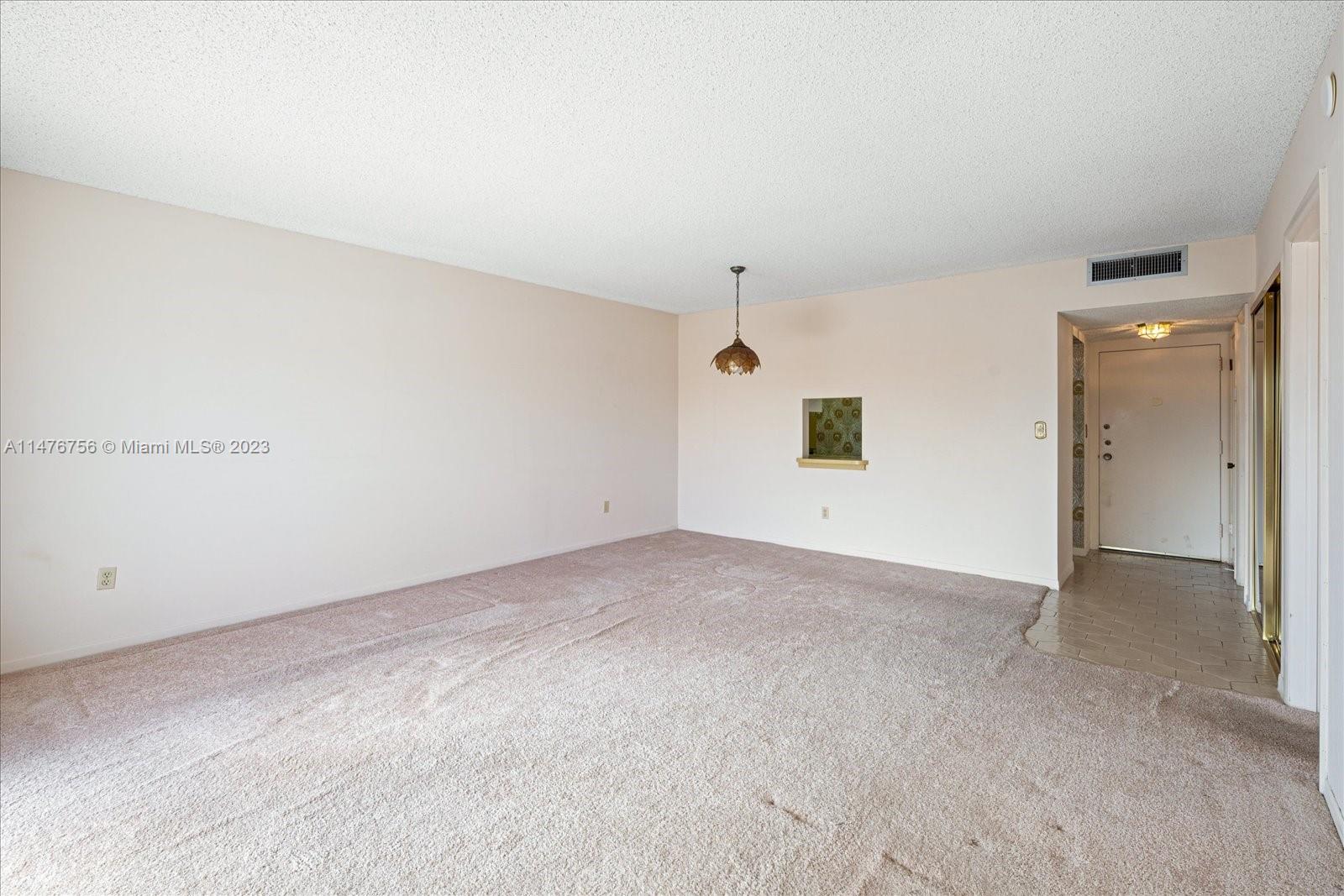 3770 NE 171st St # 402